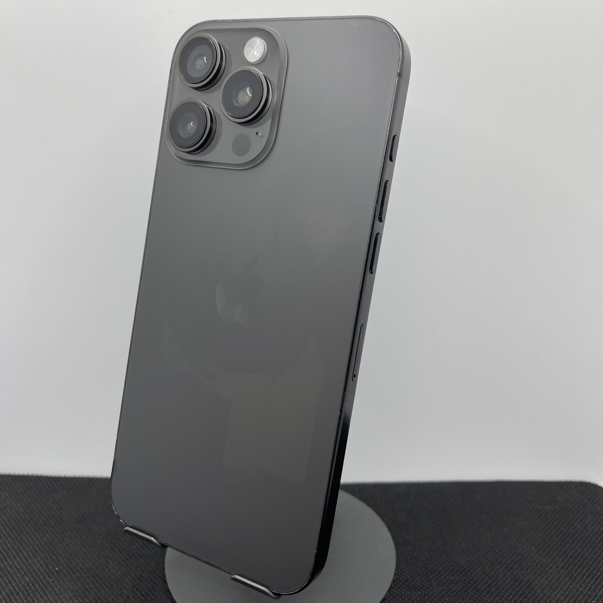 Apple iPhone 16 Pro Max 256GB Black Titanium (Condition: Good) - Image 9
