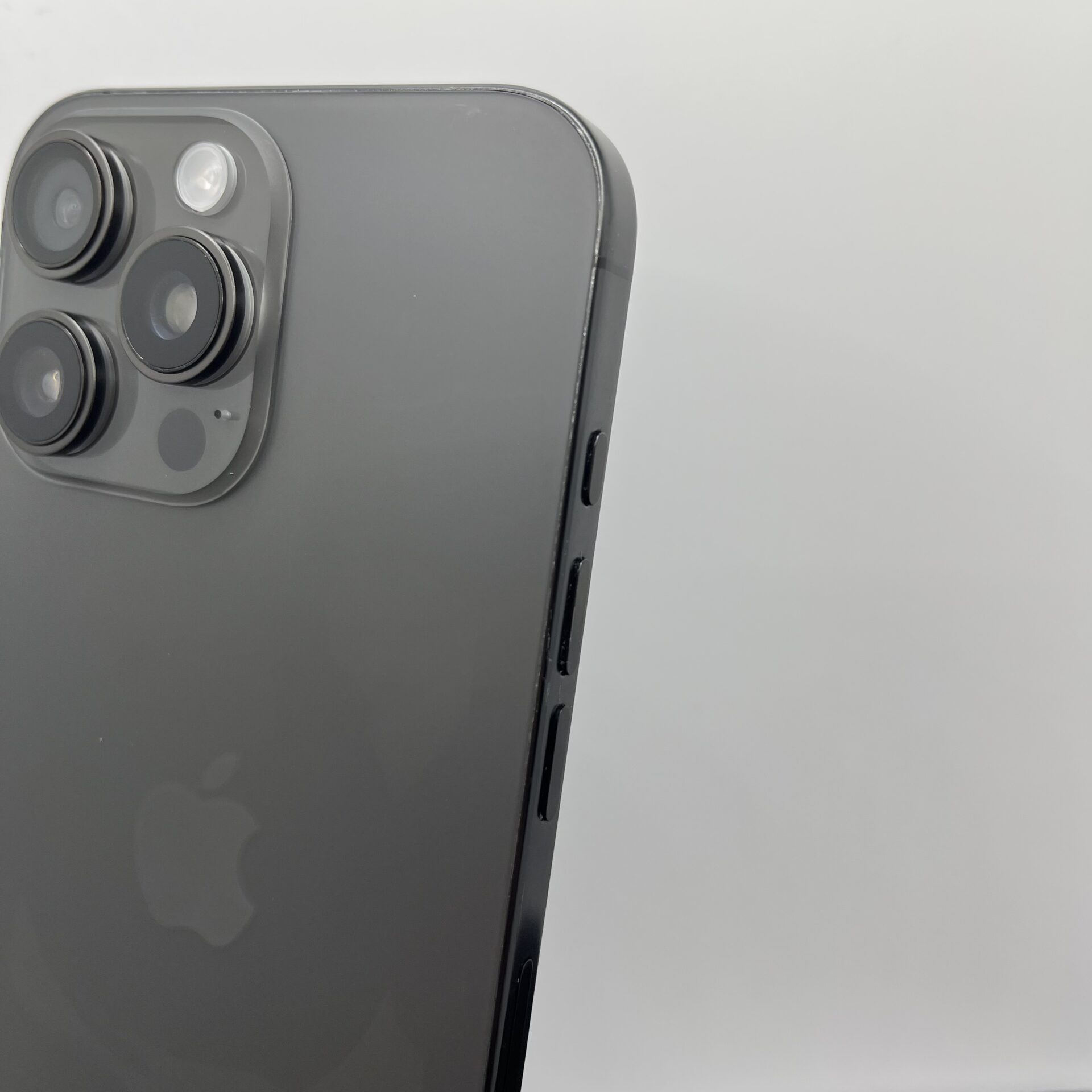 Apple iPhone 16 Pro Max 256GB Black Titanium (Condition: Good) - Image 10