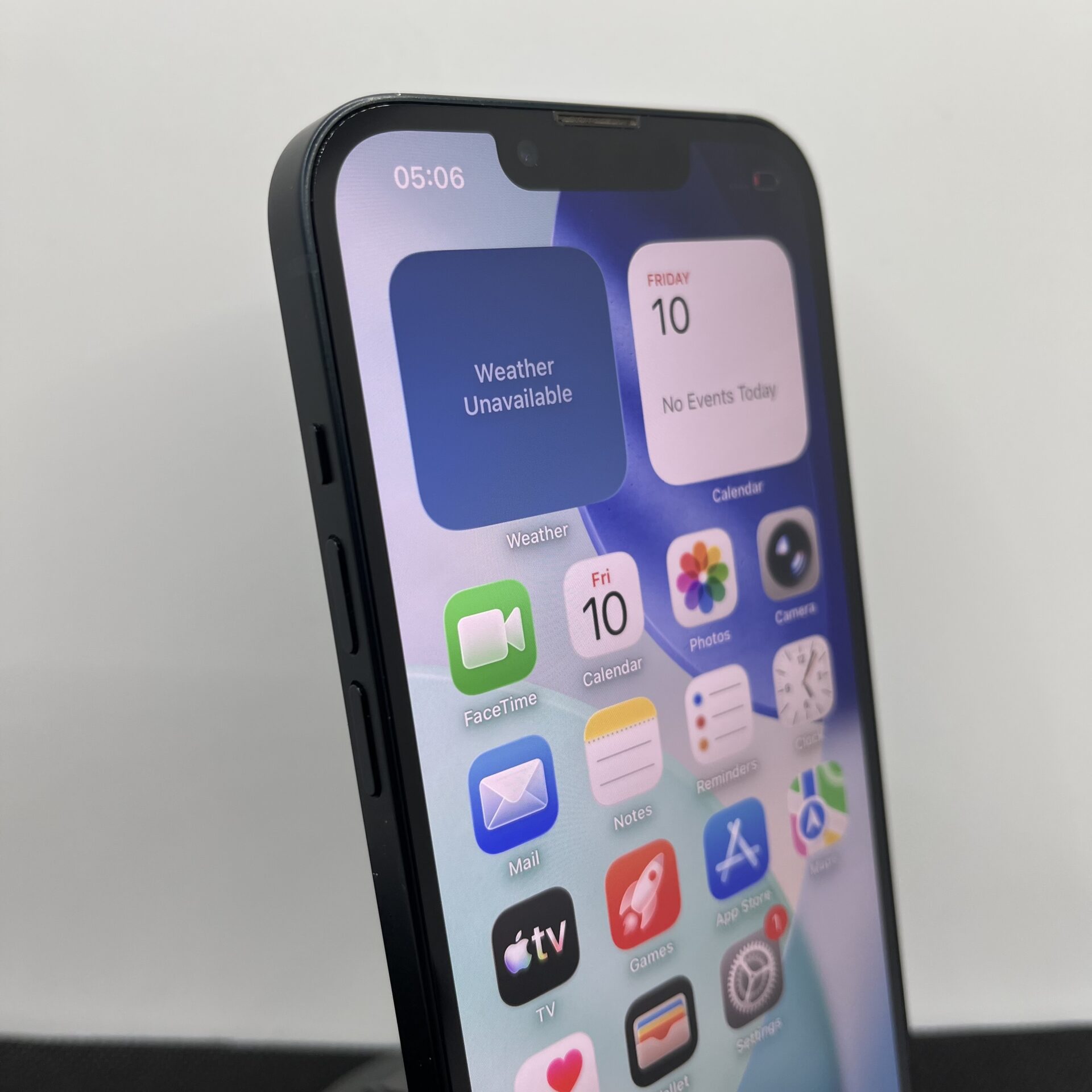 Apple iPhone 13 128GB Midnight (Condition: Good) - Image 4