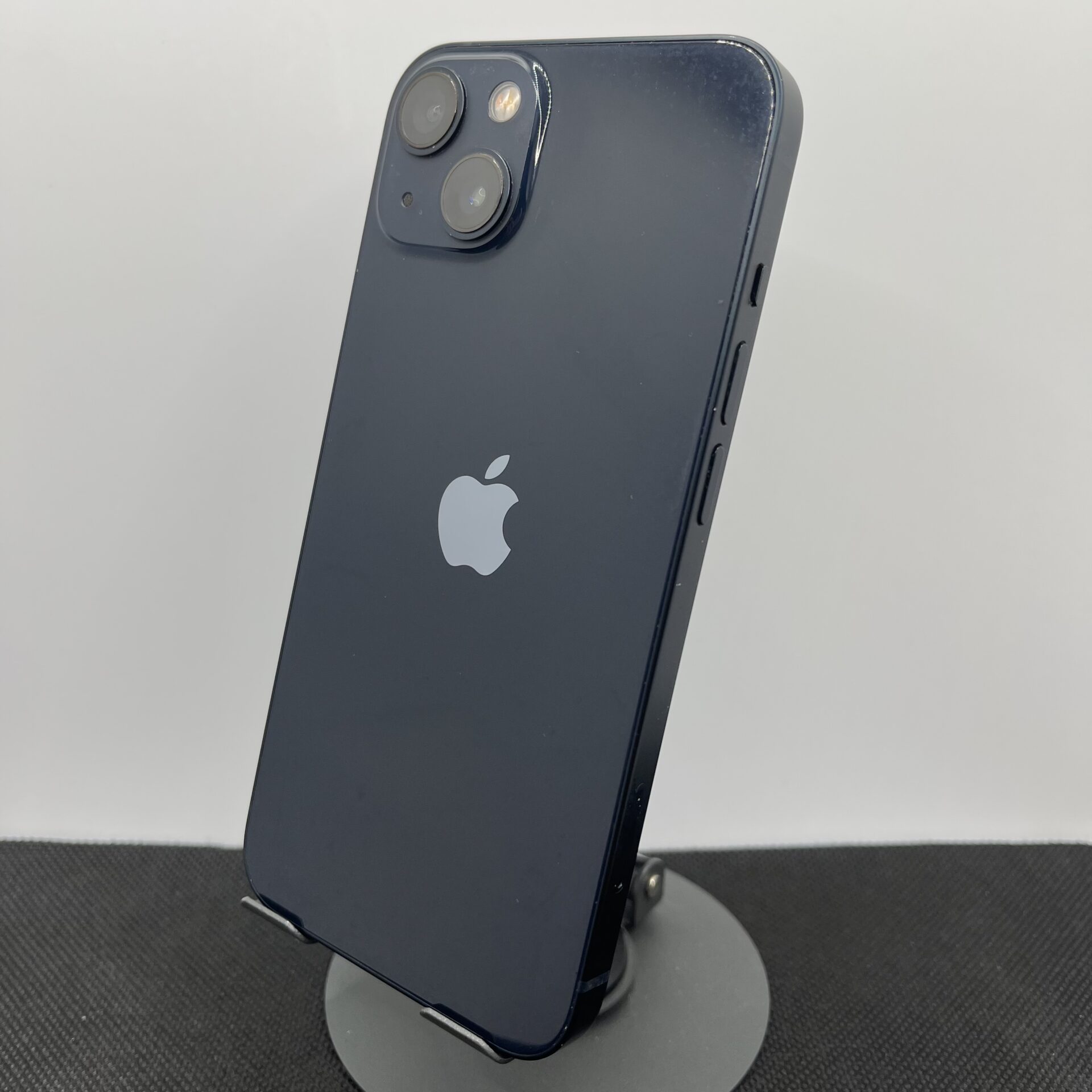 Apple iPhone 13 128GB Midnight (Condition: Good) - Image 9