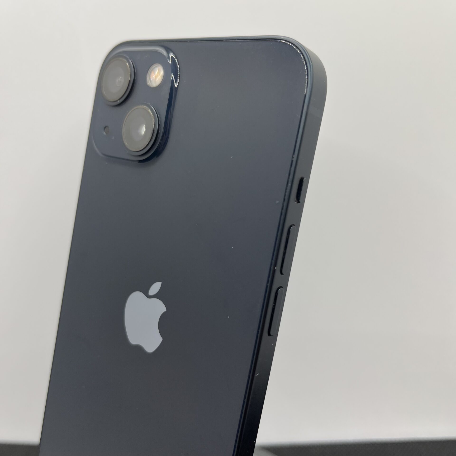 Apple iPhone 13 128GB Midnight (Condition: Good) - Image 10