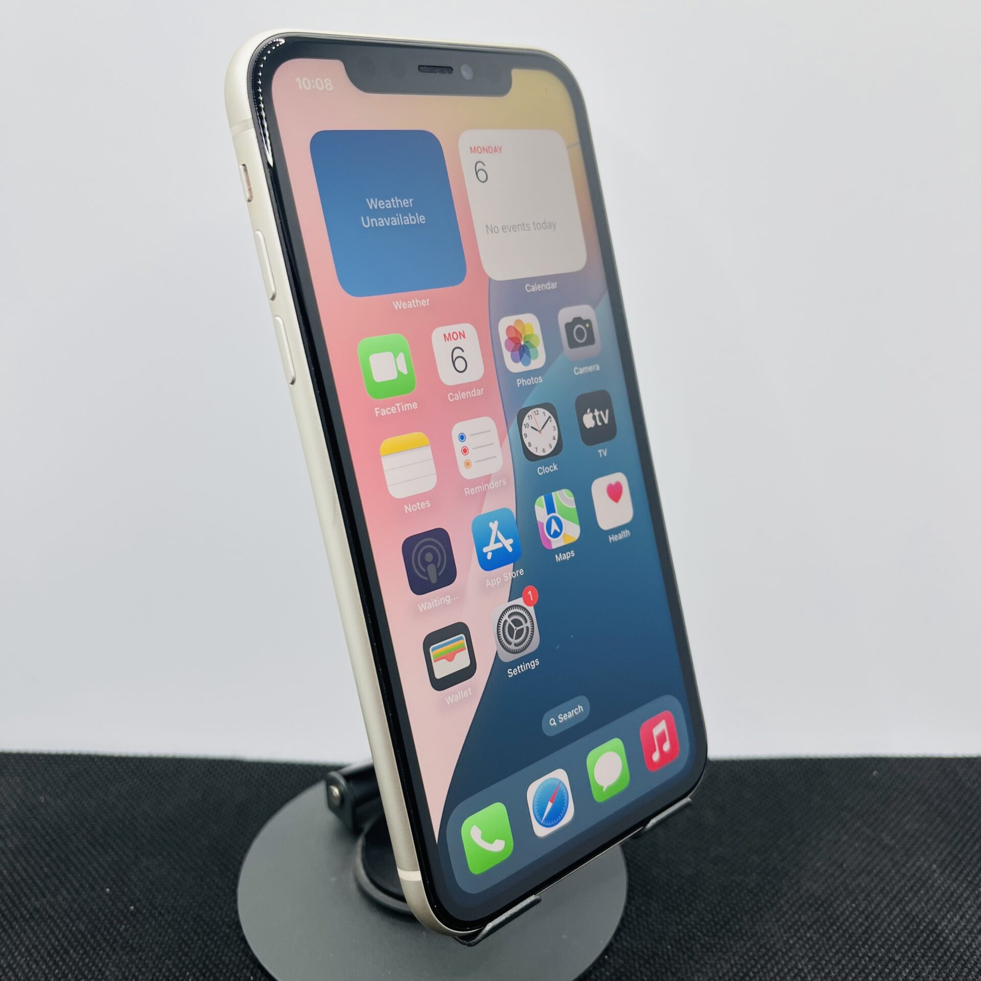 Apple iPhone 11 64GB White (Condition: Good) - Image 3