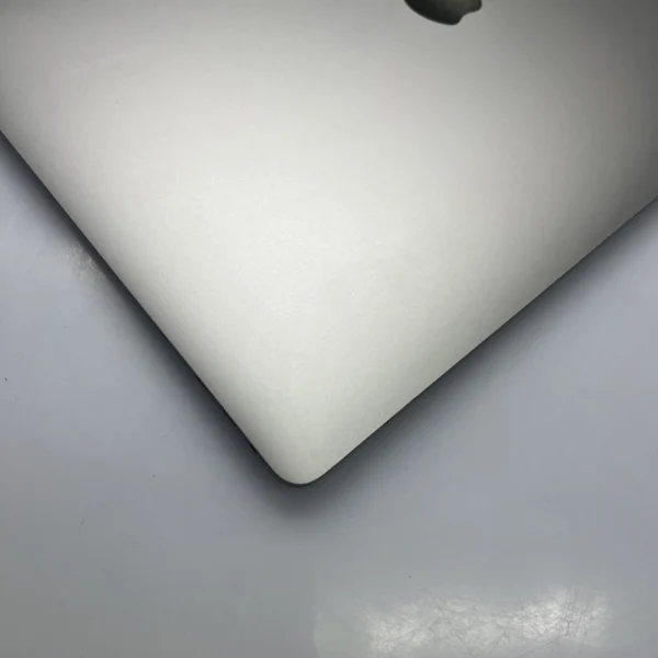 Apple MacBook Pro 16-Inch 