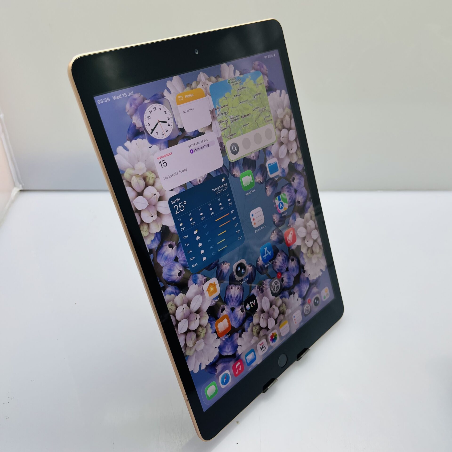 Apple iPad 10.2" 8th Gen 32GB (WiFi Only) Gold - Touch ID Not Working (Condition: Good) - Image 5