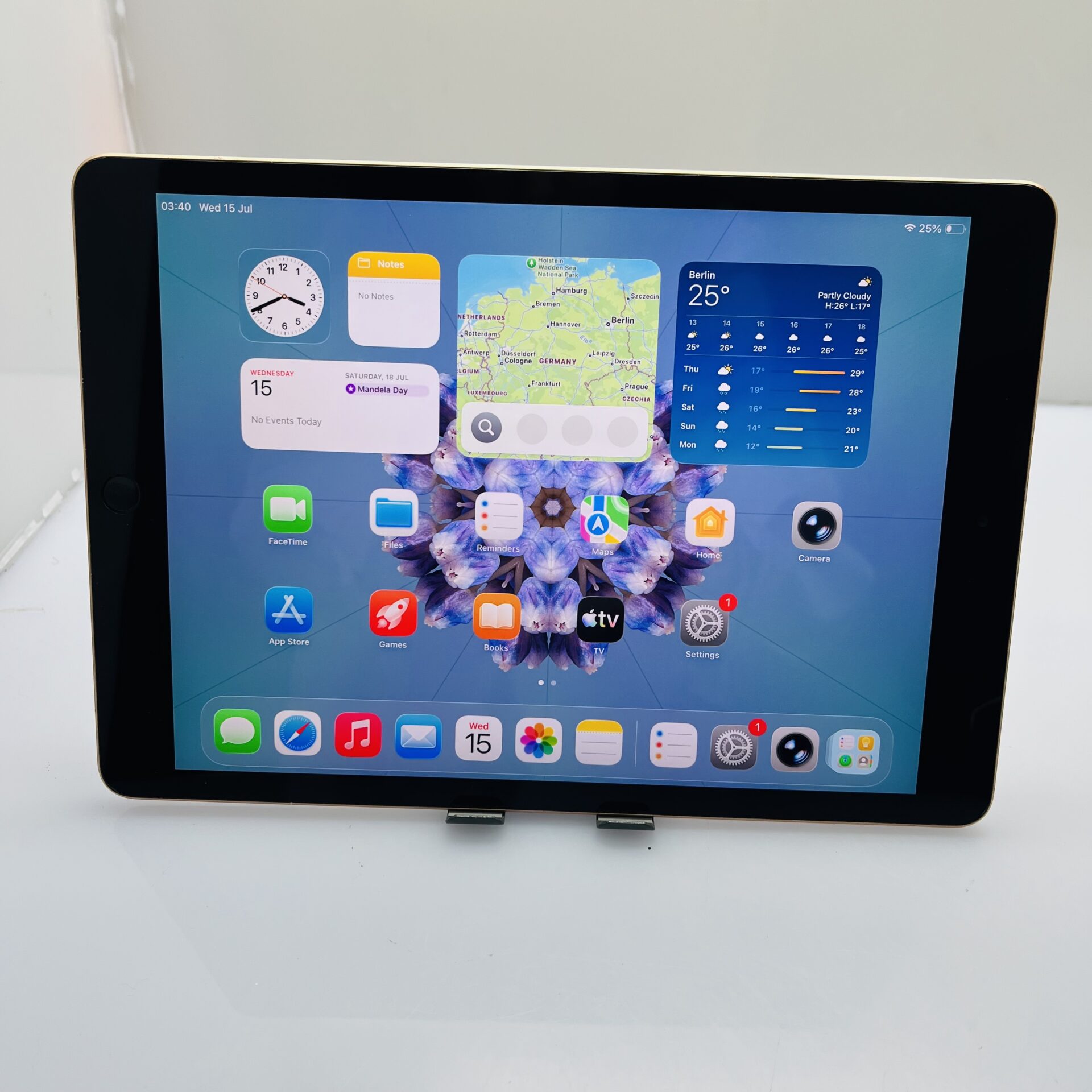 Apple iPad 10.2" 8th Gen 32GB (WiFi Only) Gold - Touch ID Not Working (Condition: Good) - Image 4