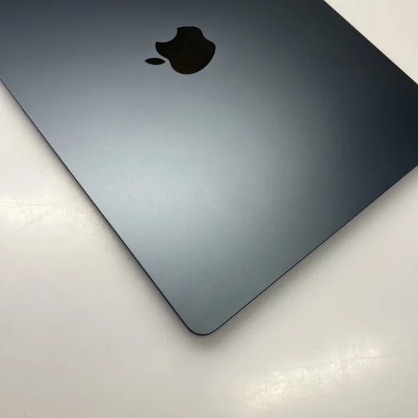Apple MacBook Air 13-inch 