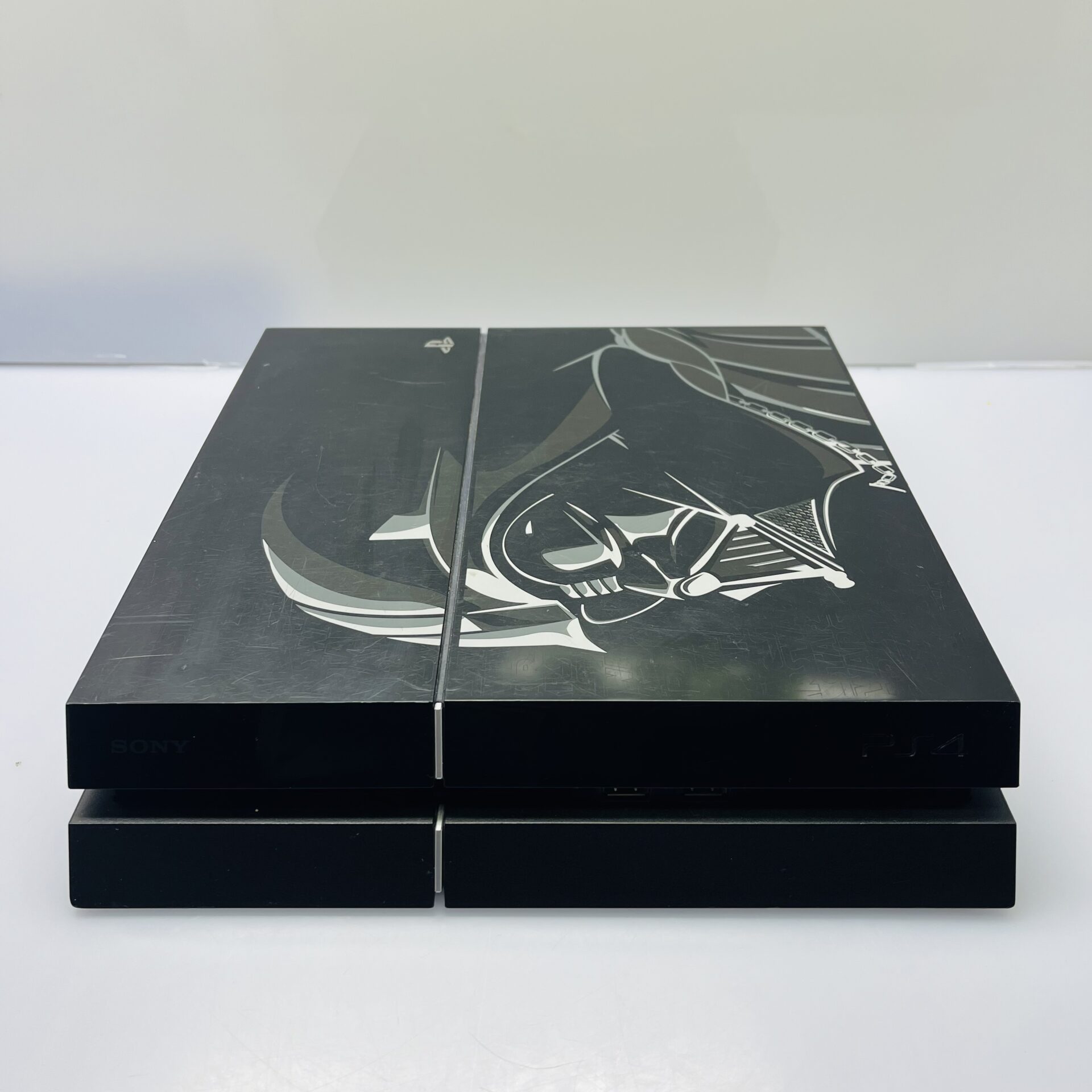 Sony PlayStation 4 500GB Star Wars Darth Vader Limited Edition + Controller + HDMI + Power Cable (Condition: Good) - Image 4