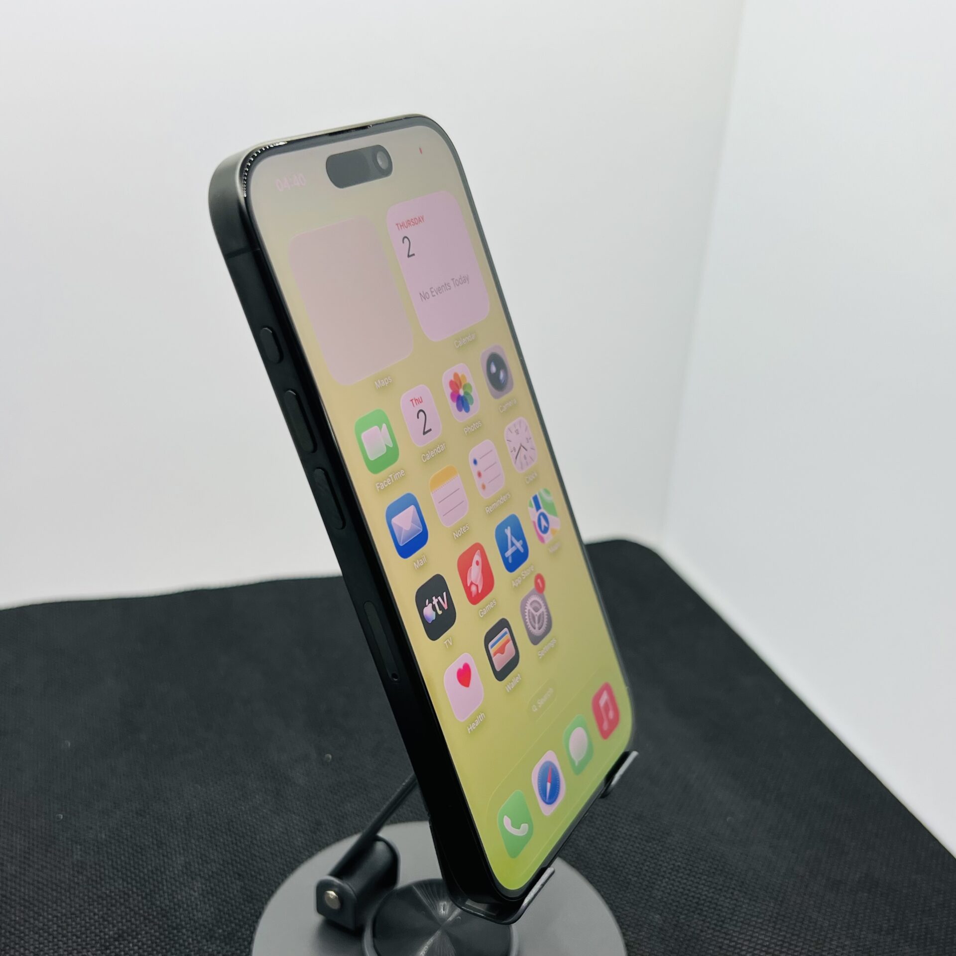 Apple iPhone 15 Pro 256GB Black Titanium (Condition: Good) - Image 3