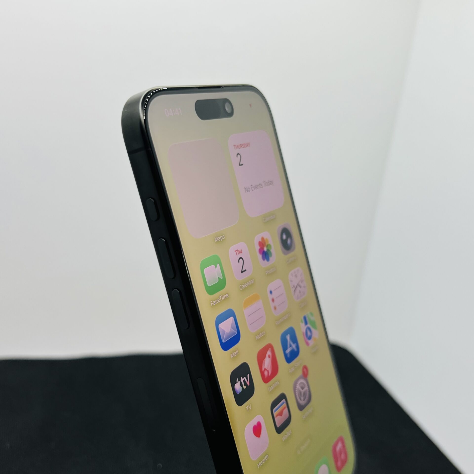 Apple iPhone 15 Pro 256GB Black Titanium (Condition: Good) - Image 5