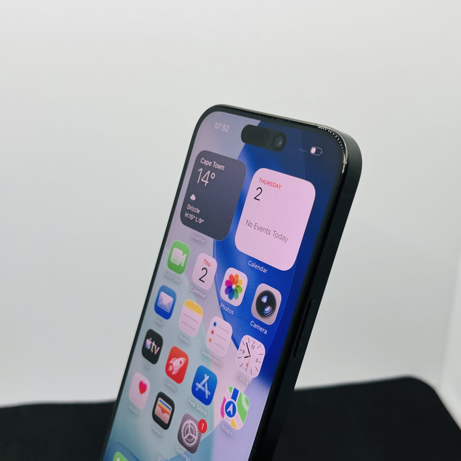 Apple iPhone 15 Pro 128GB Black Titanium (Condition: Good) - Image 6