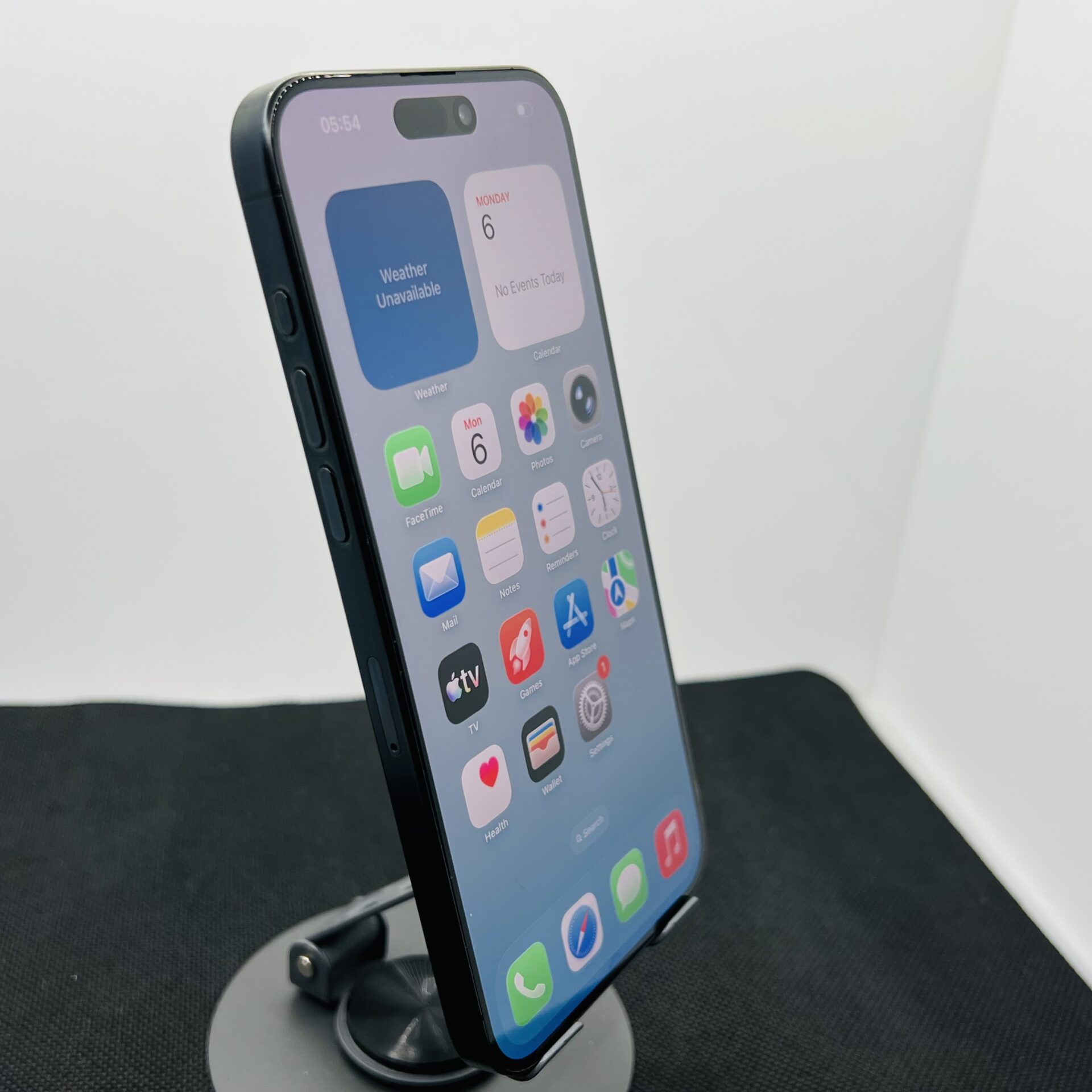 Apple iPhone 15 Pro Max 512GB Black Titanium (Condition: Good) - Image 3