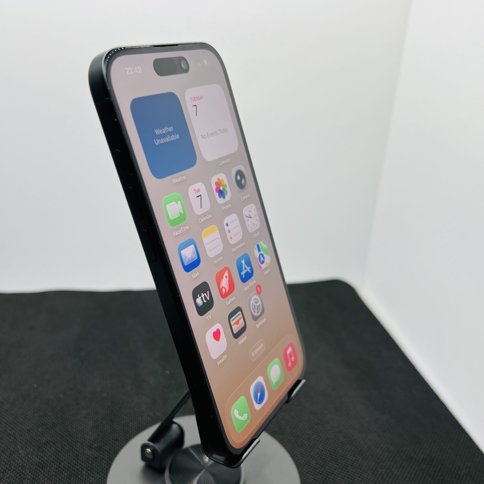 Apple iPhone 16 128GB Black (Condition: Excellent) - Image 3
