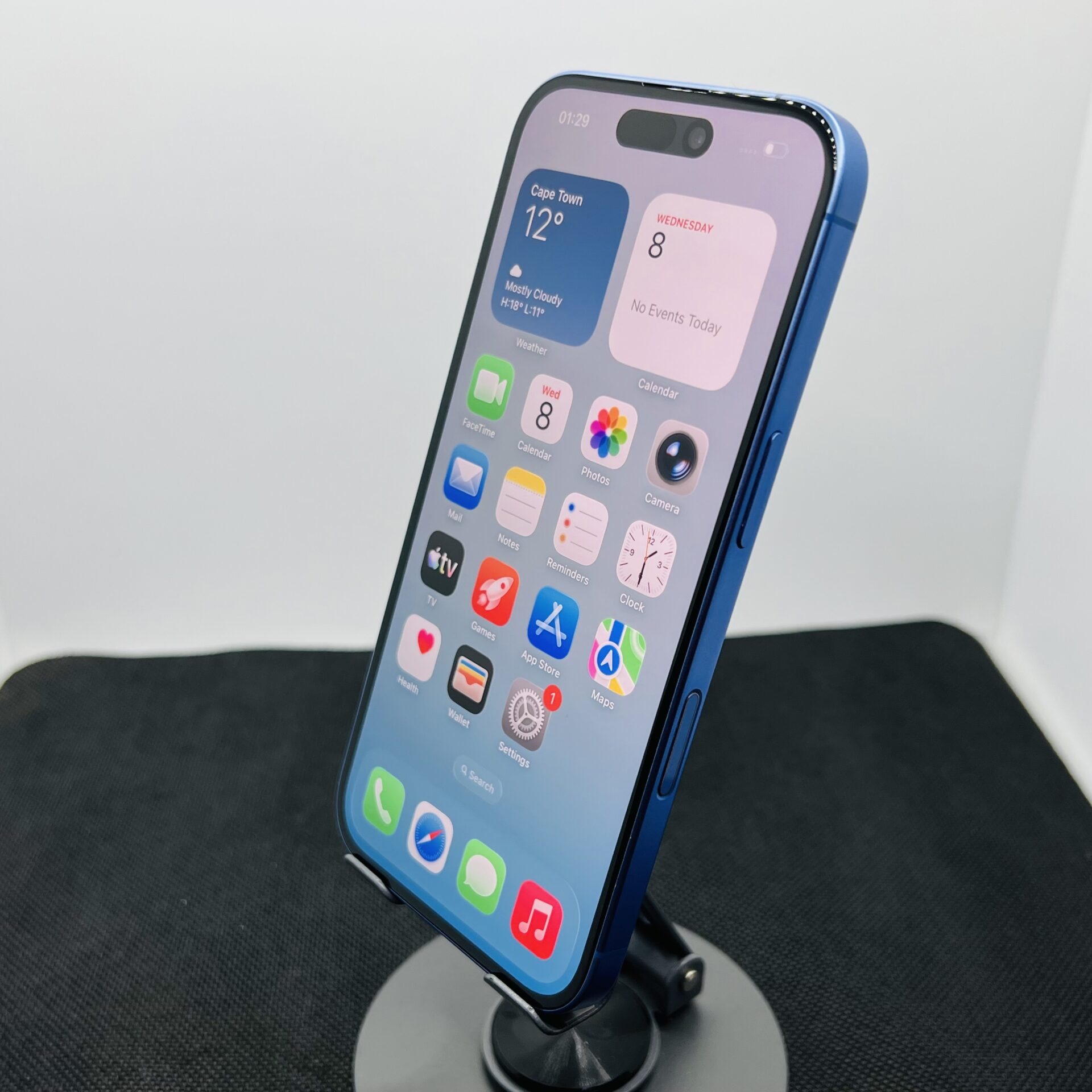 Apple iPhone 16 128GB Ultramarine (Condition: Excellent) - Image 5