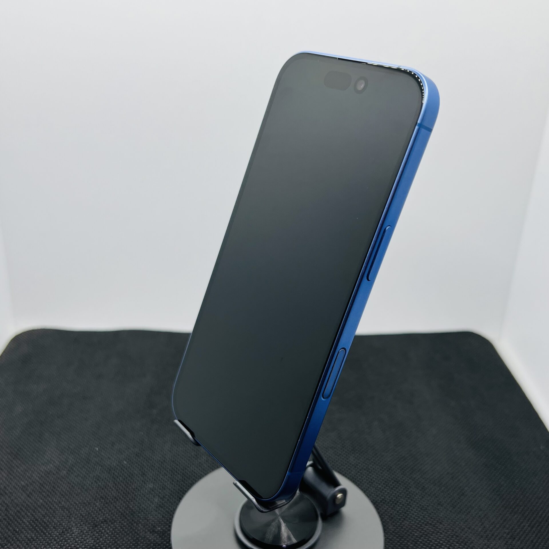 Apple iPhone 16 128GB Ultramarine (Condition: Excellent) - Image 7