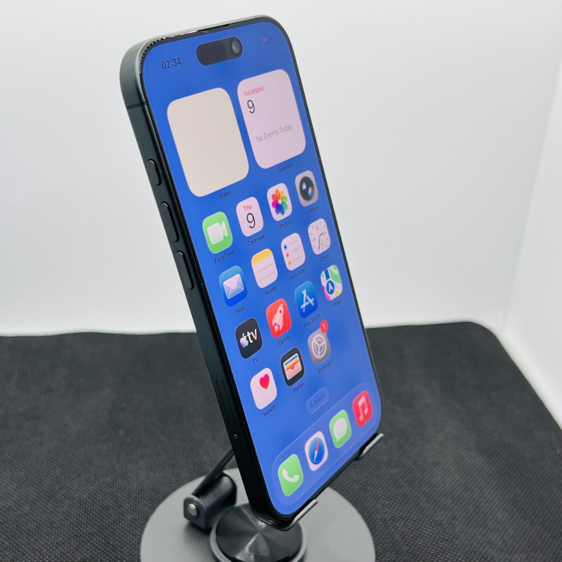 Apple iPhone 17 256GB Black (Condition: Excellent) - Image 3