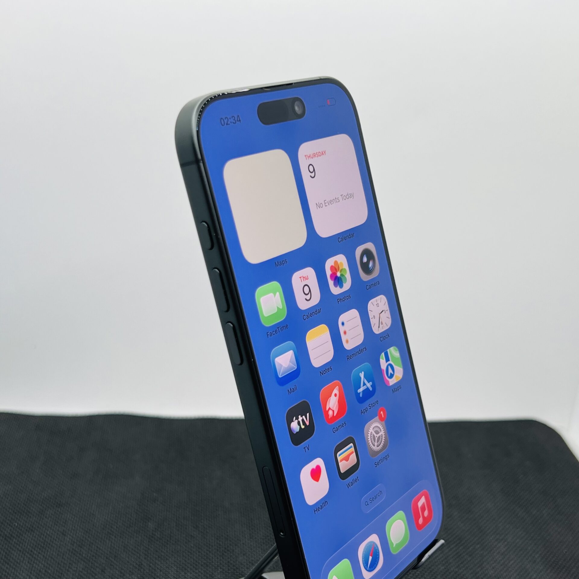 Apple iPhone 17 256GB Black (Condition: Excellent) - Image 4