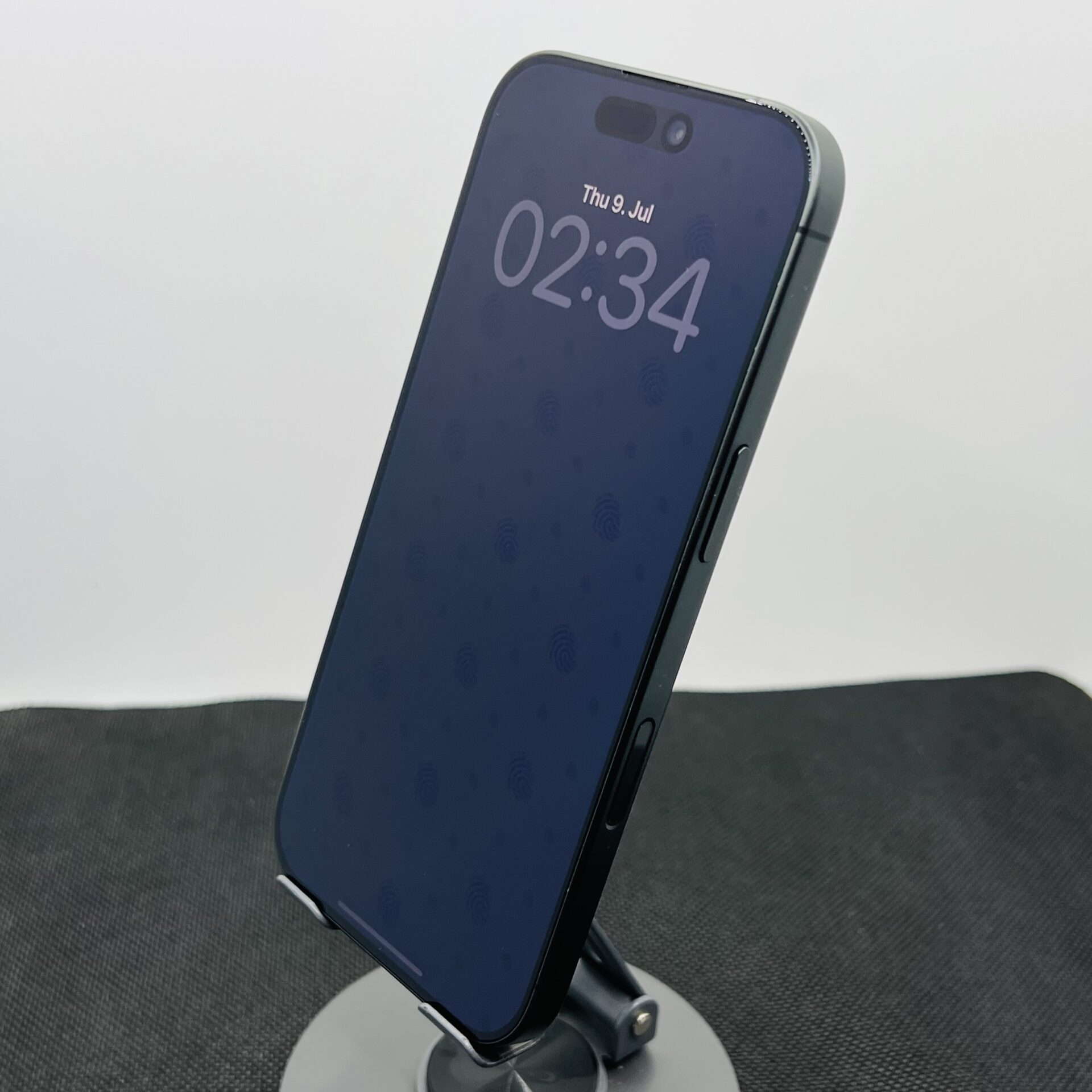 Apple iPhone 17 256GB Black (Condition: Excellent) - Image 7