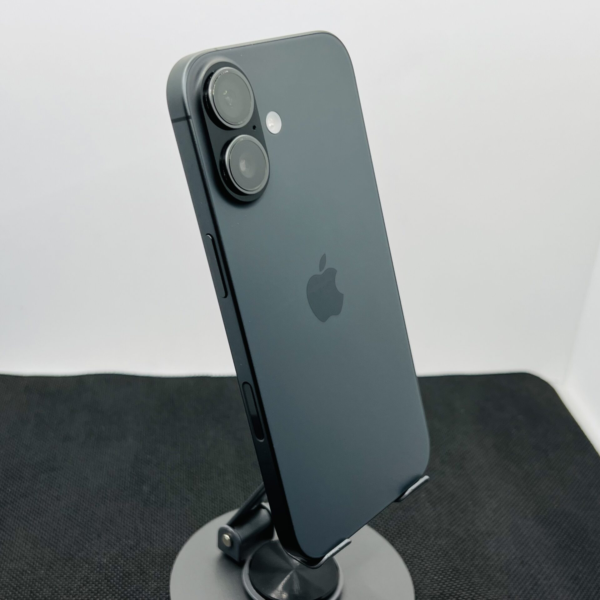 Apple iPhone 17 256GB Black (Condition: Excellent) - Image 10