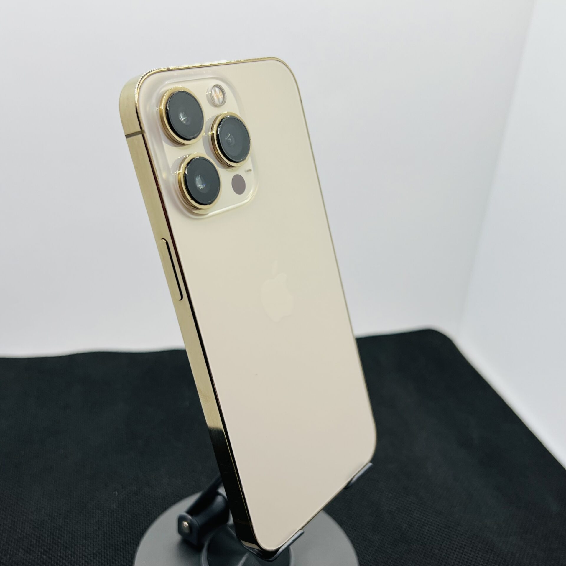 Apple iPhone 13 Pro 256GB Gold (Condition: Good) - Image 10
