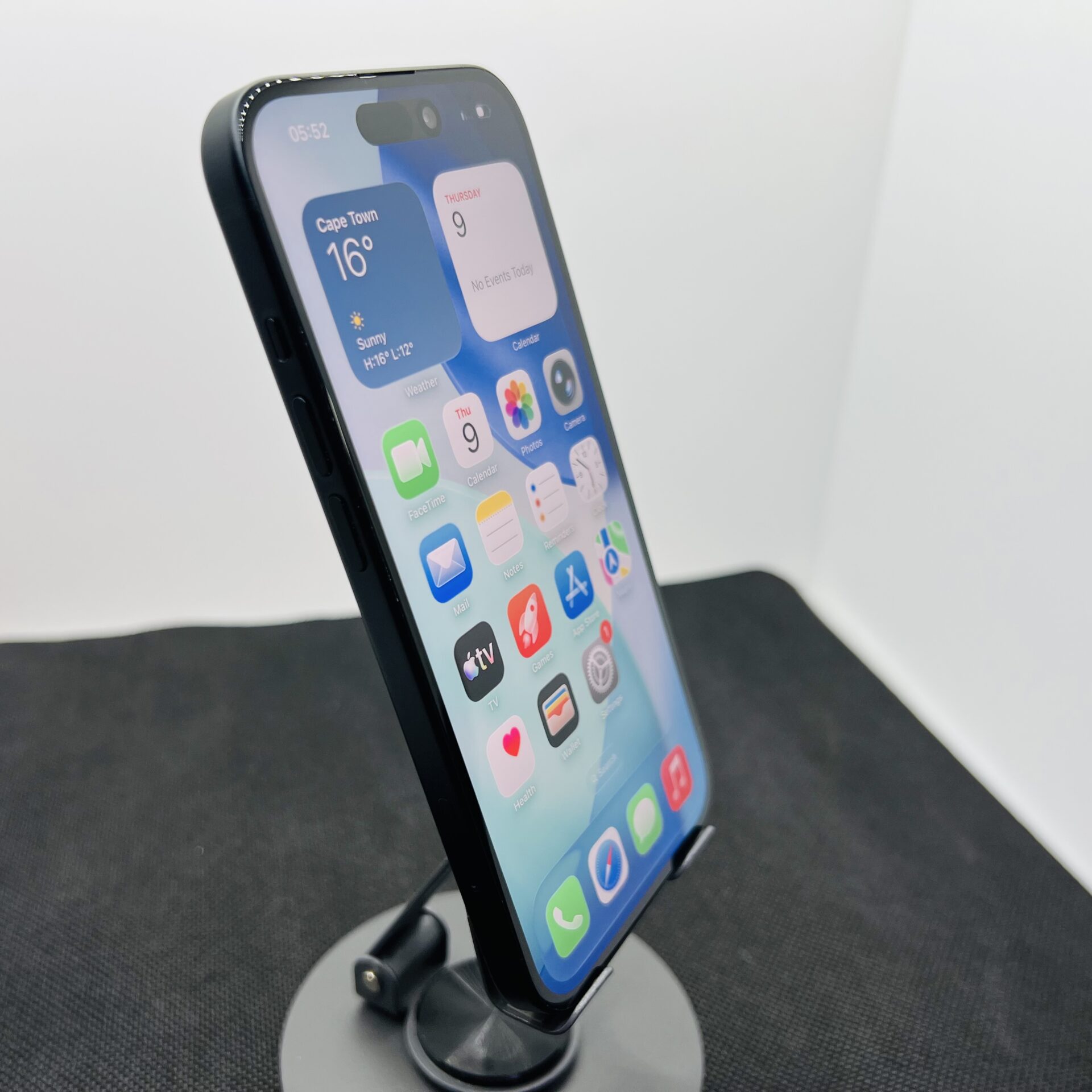 Apple iPhone 15 128GB Black (Condition: Excellent) - Image 3