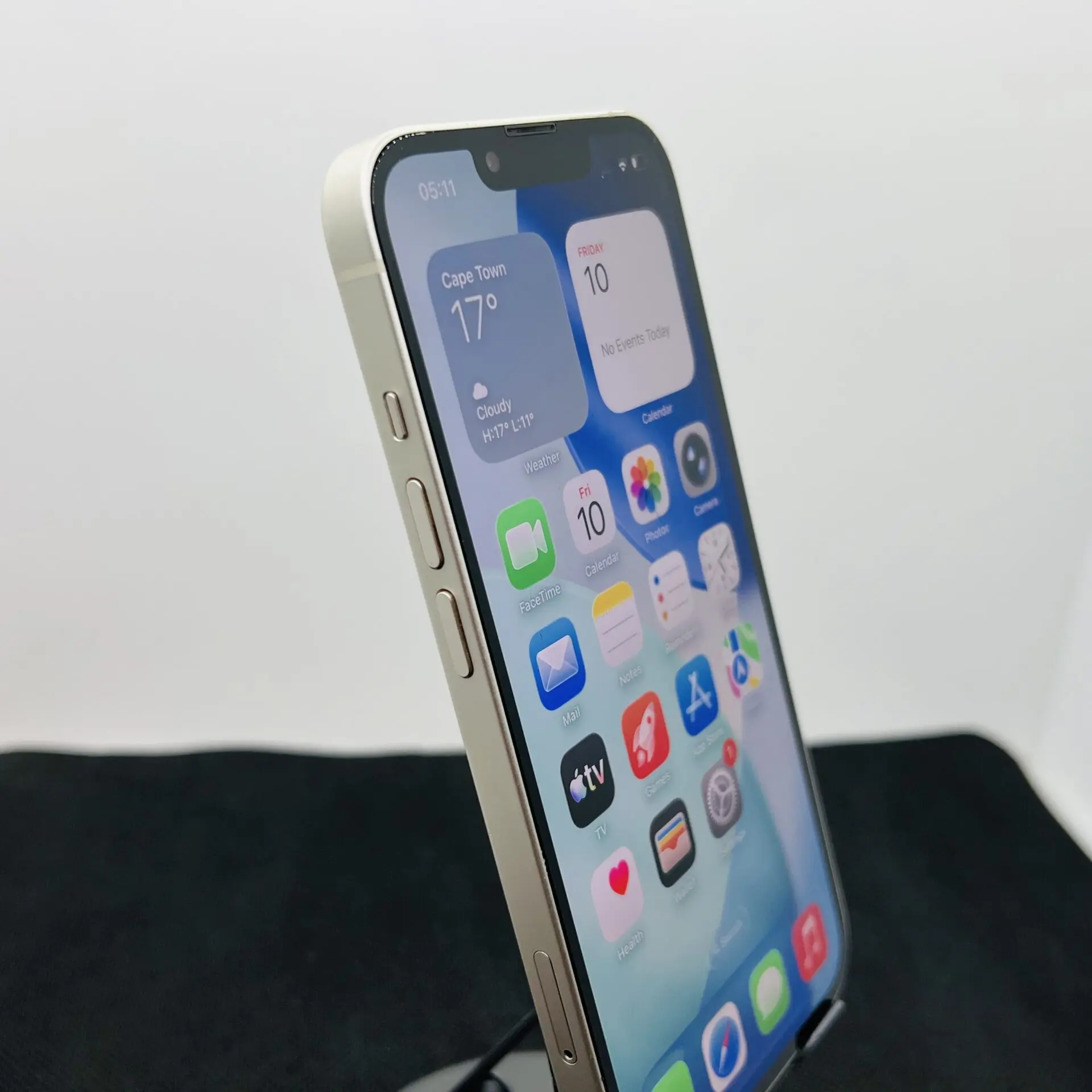 Apple iPhone 13 128GB Starlight (Condition: Good) - Image 4