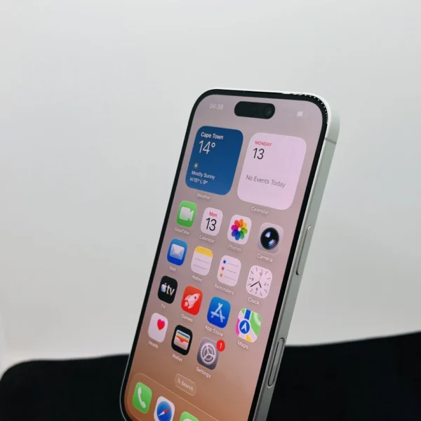 Apple iPhone 16 128GB White (Condition: Excellent) | Epic Deals SA