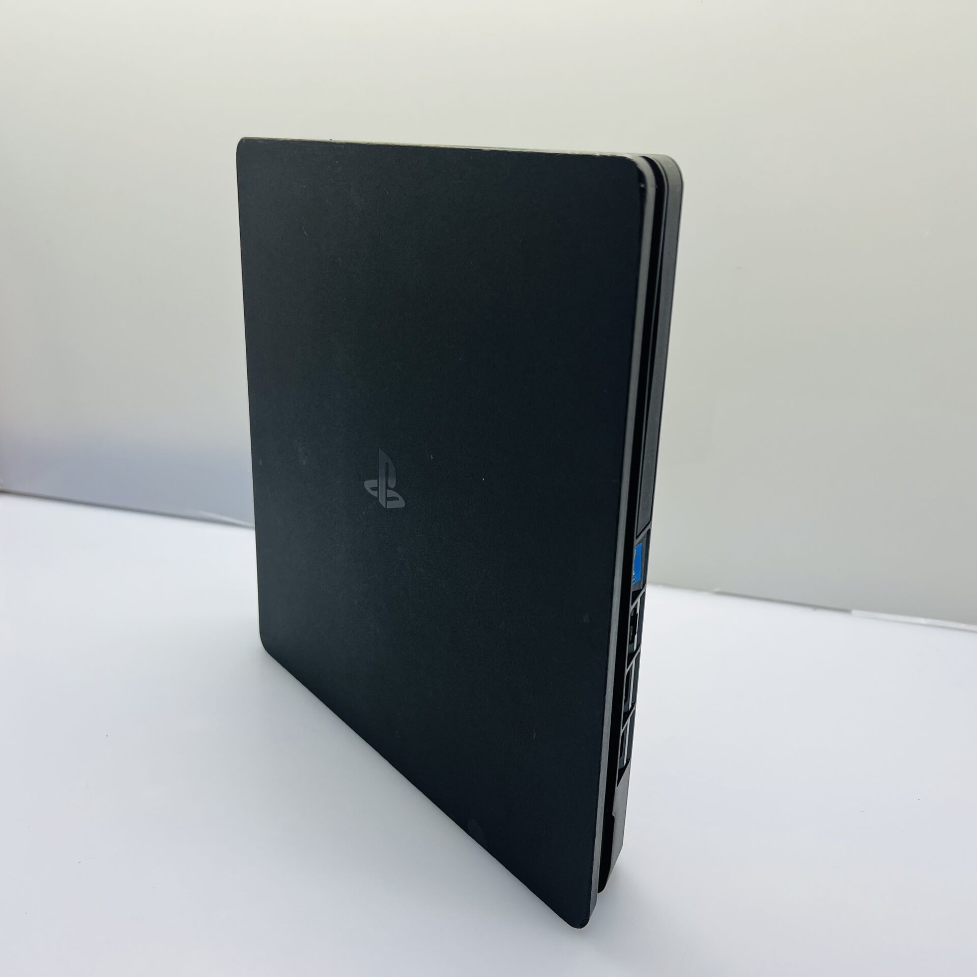 Sony PlayStation 4 Slim 500GB Black (Condition: Good) - Image 3