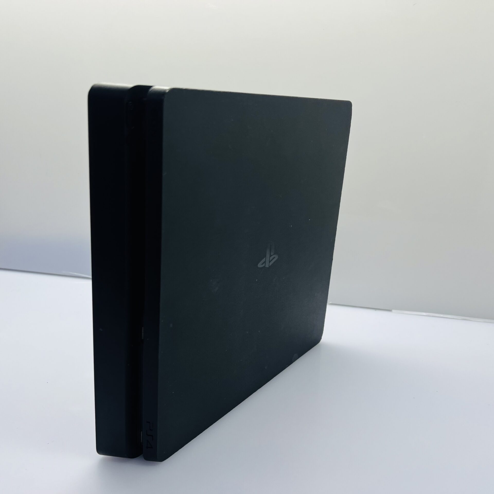 Sony PlayStation 4 Slim 500GB Black (Condition: Good) - Image 4