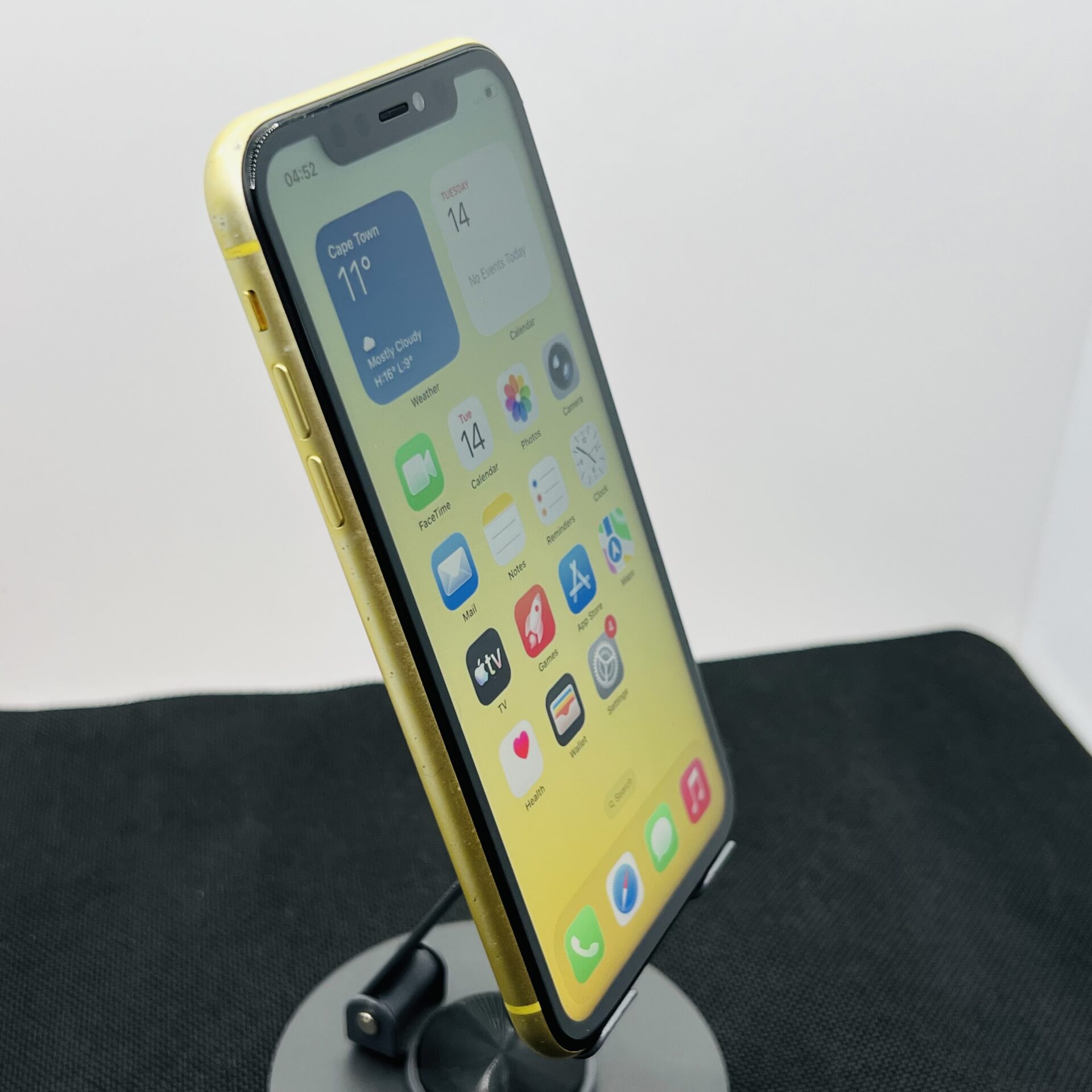 Apple iPhone 11 64GB Yellow - Face ID Not Working (Condition: Good) - Image 3