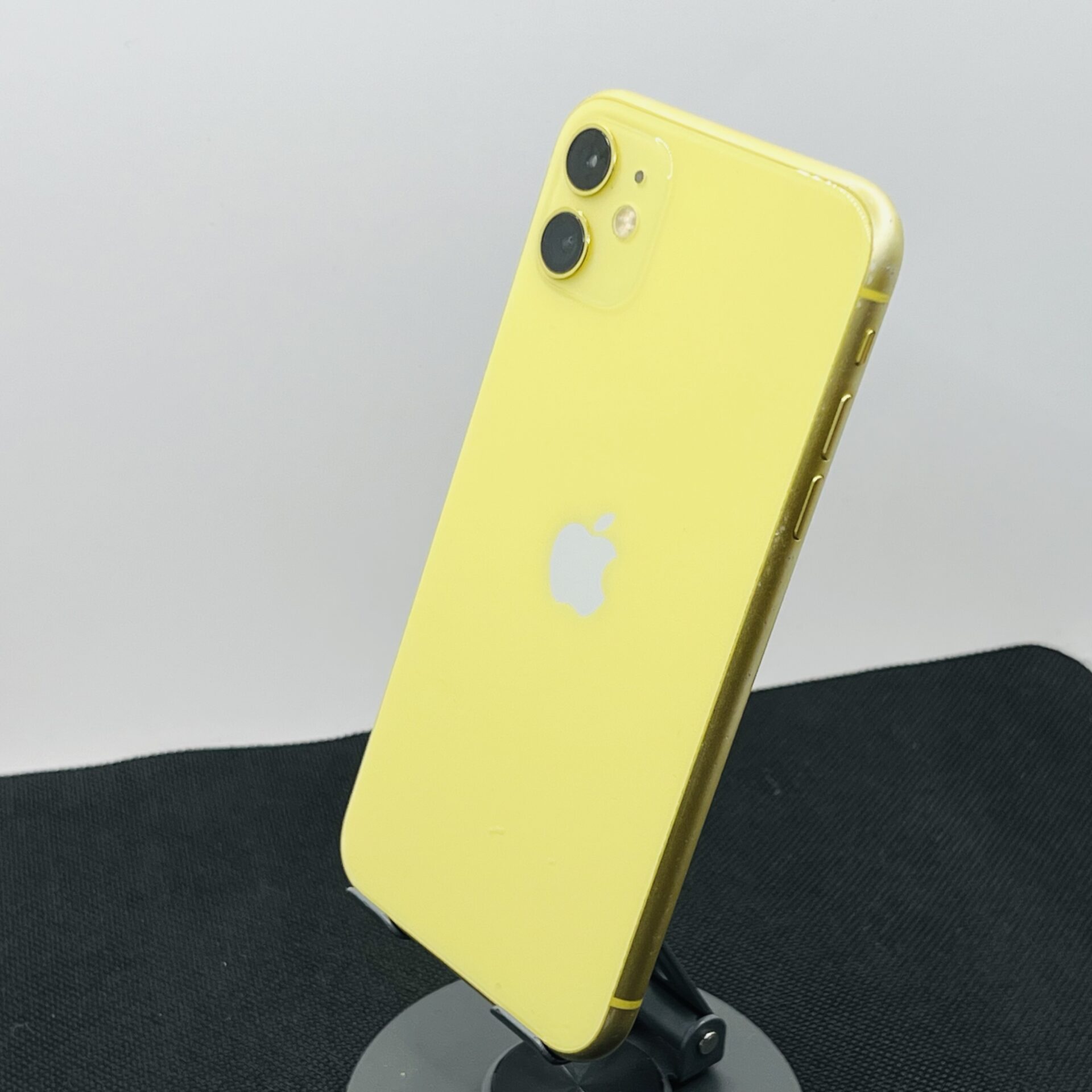 Apple iPhone 11 64GB Yellow - Face ID Not Working (Condition: Good) - Image 9