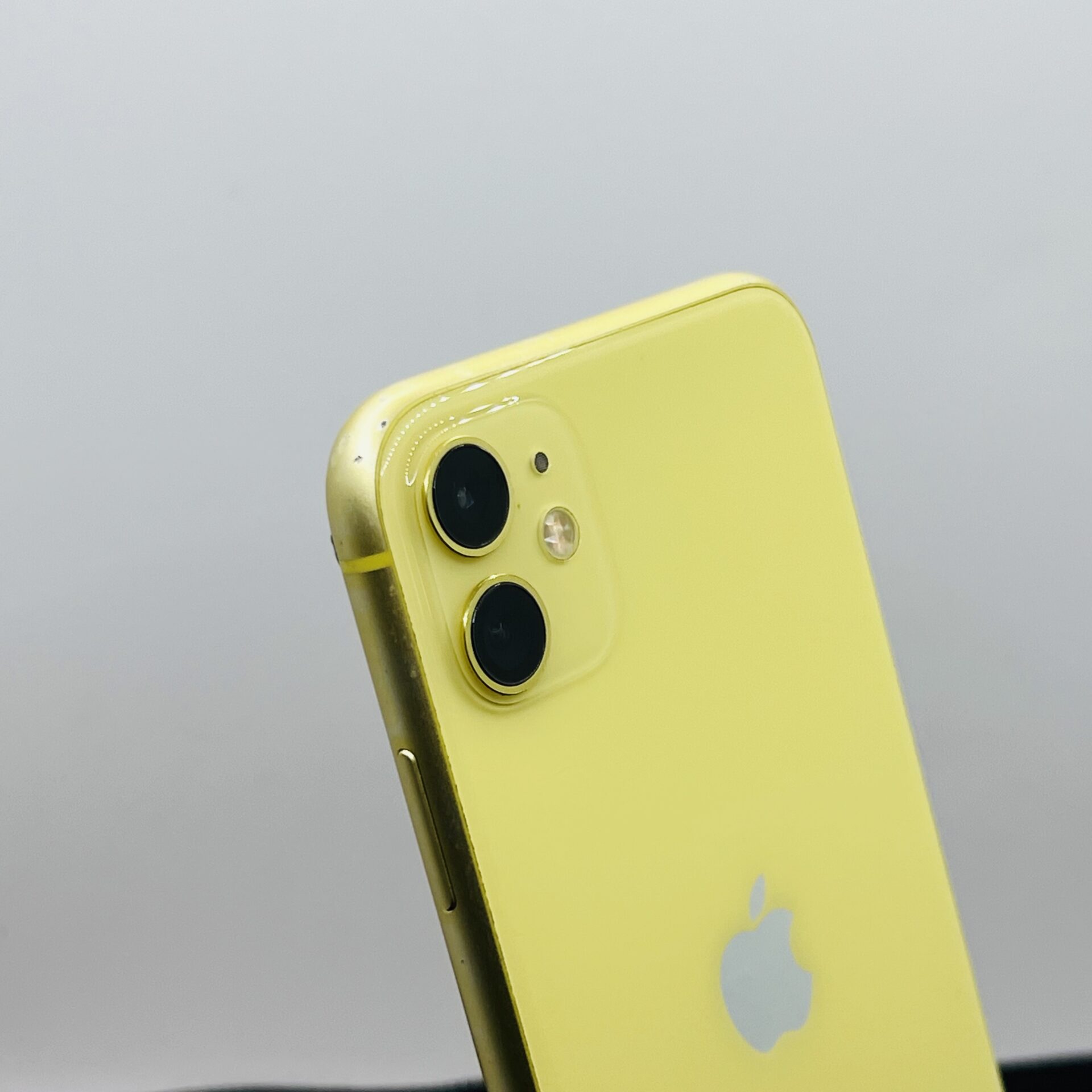 Apple iPhone 11 64GB Yellow - Face ID Not Working (Condition: Good) - Image 11