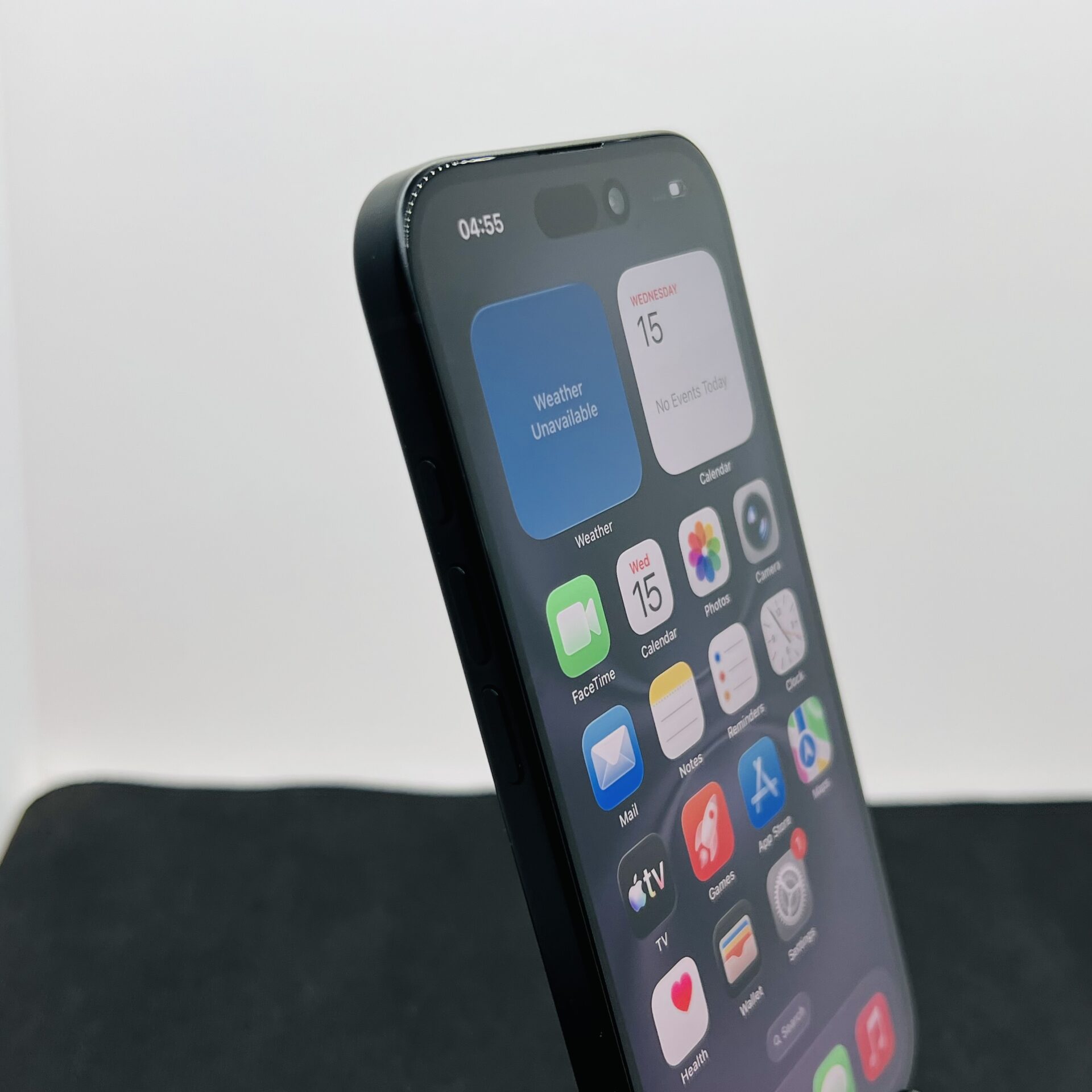 Apple iPhone 16 128GB Black (Condition: Good) - Image 5