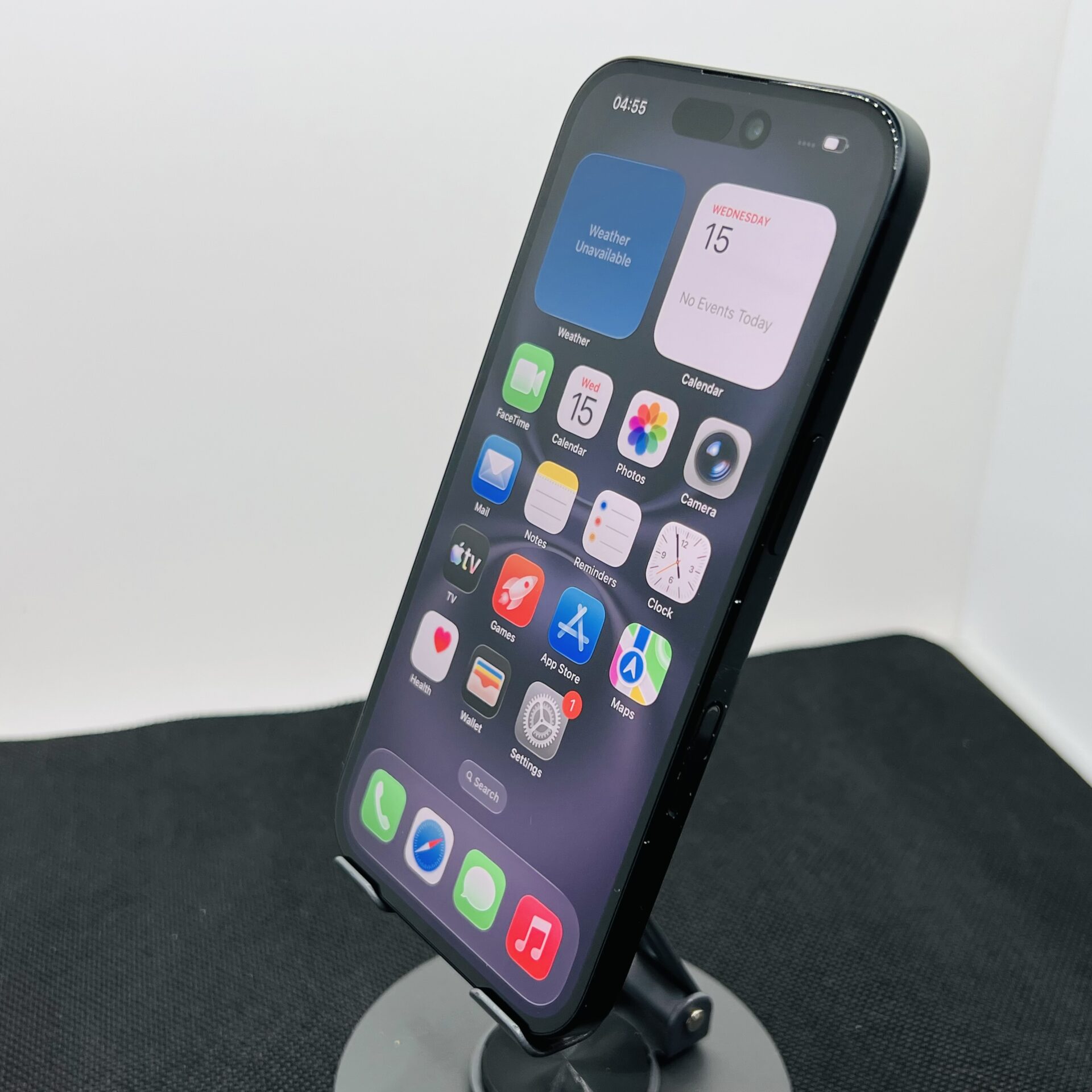 Apple iPhone 16 128GB Black (Condition: Good) - Image 3