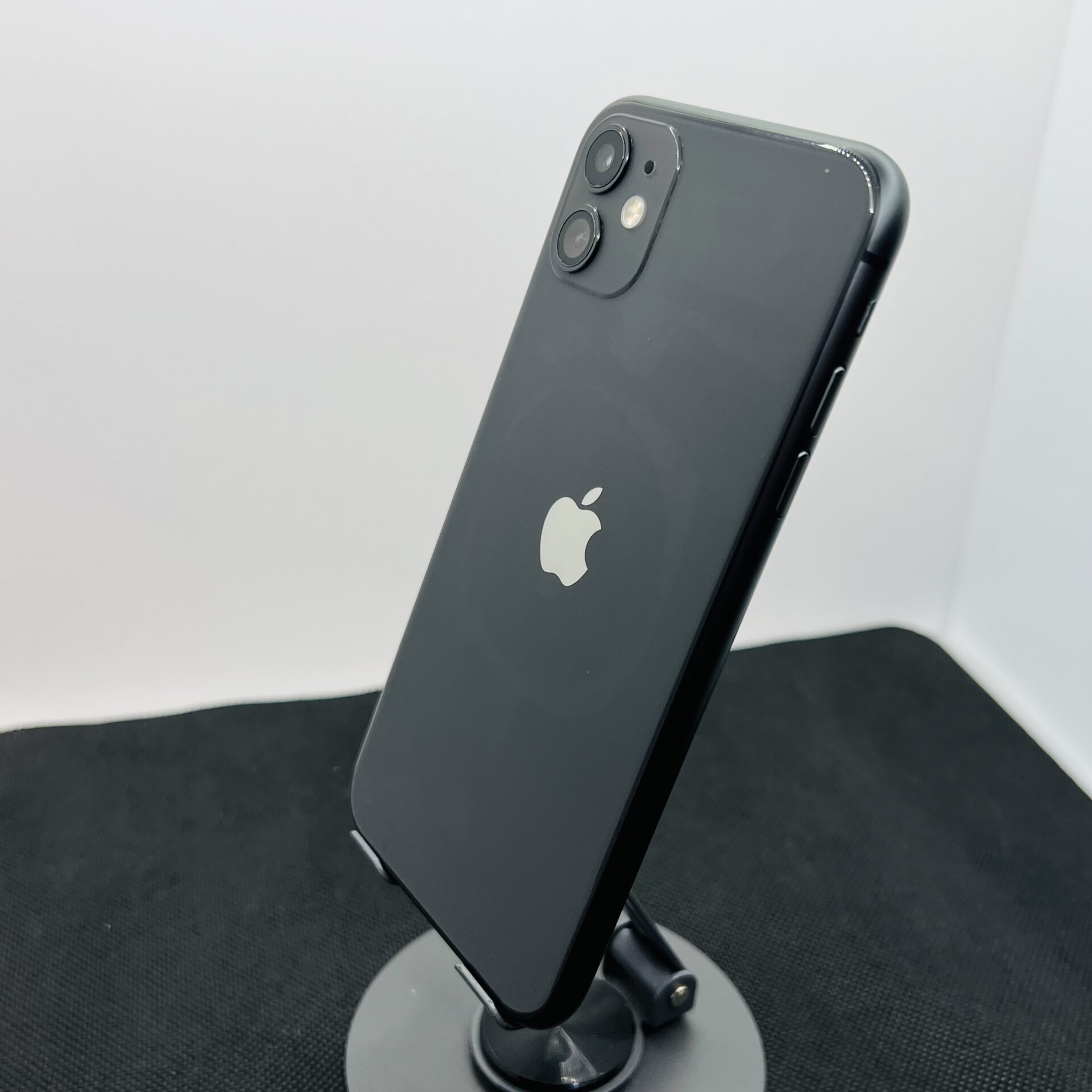 Apple iPhone 11 64GB Black - Shadow Spots on Rear Camera (Condition: Good) - Image 8