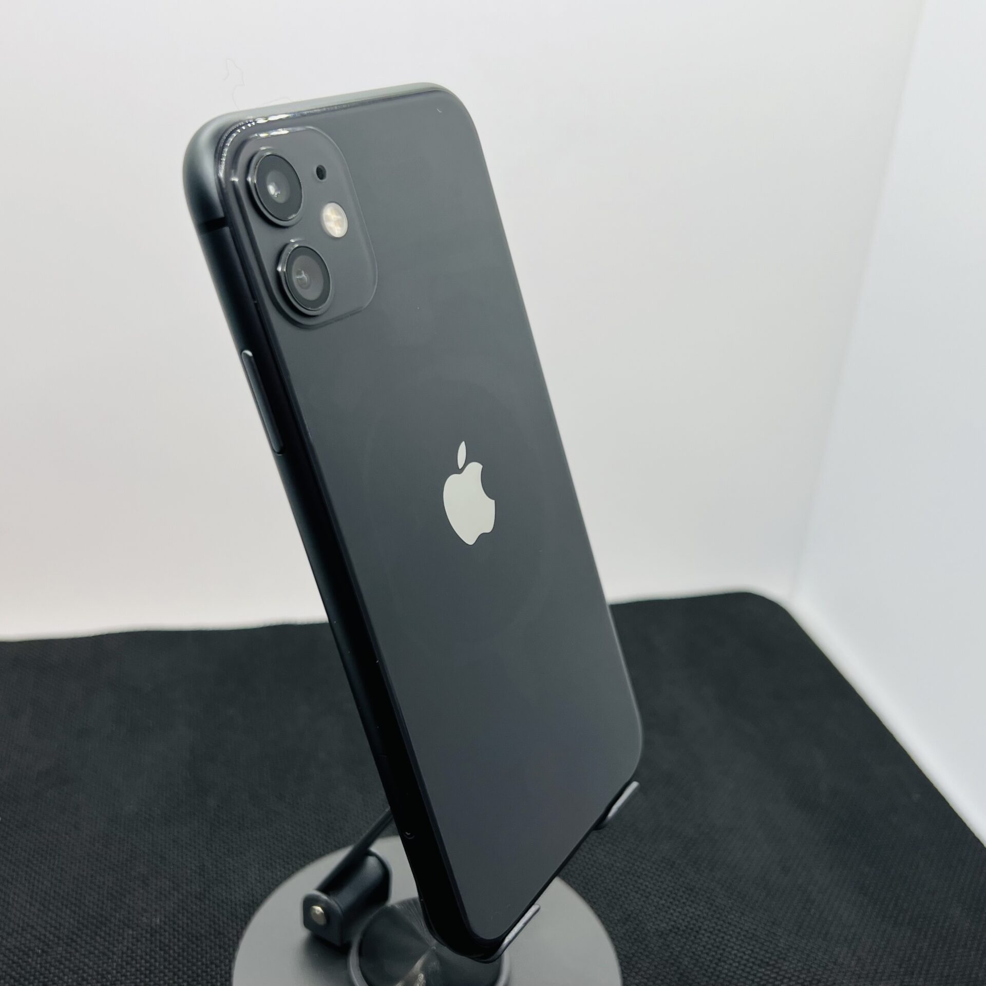 Apple iPhone 11 64GB Black - Shadow Spots on Rear Camera (Condition: Good) - Image 9