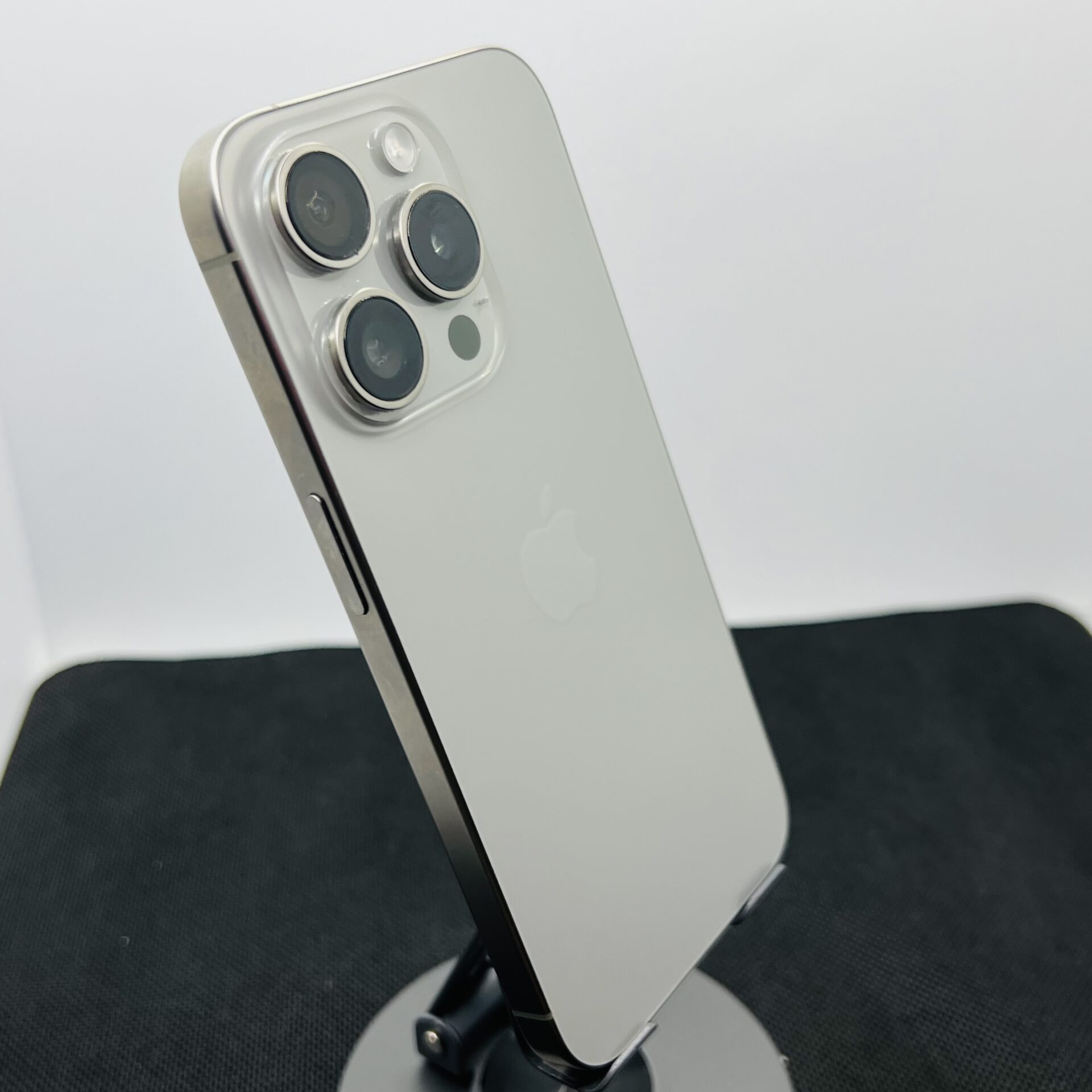 Apple iPhone 15 Pro 128GB Natural Titanium (Condition: Good