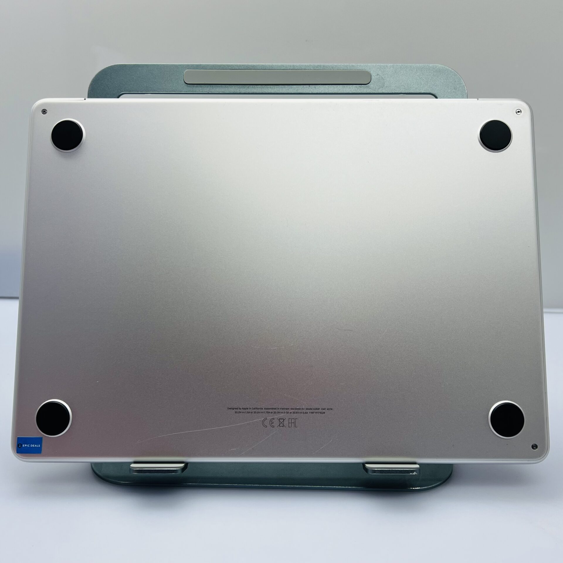 Apple MacBook Air 13-inch “M2” 8 CPU/ 8 GPU (2022) 16GB RAM 256GB SSD Silver (Condition: Good) - Image 6