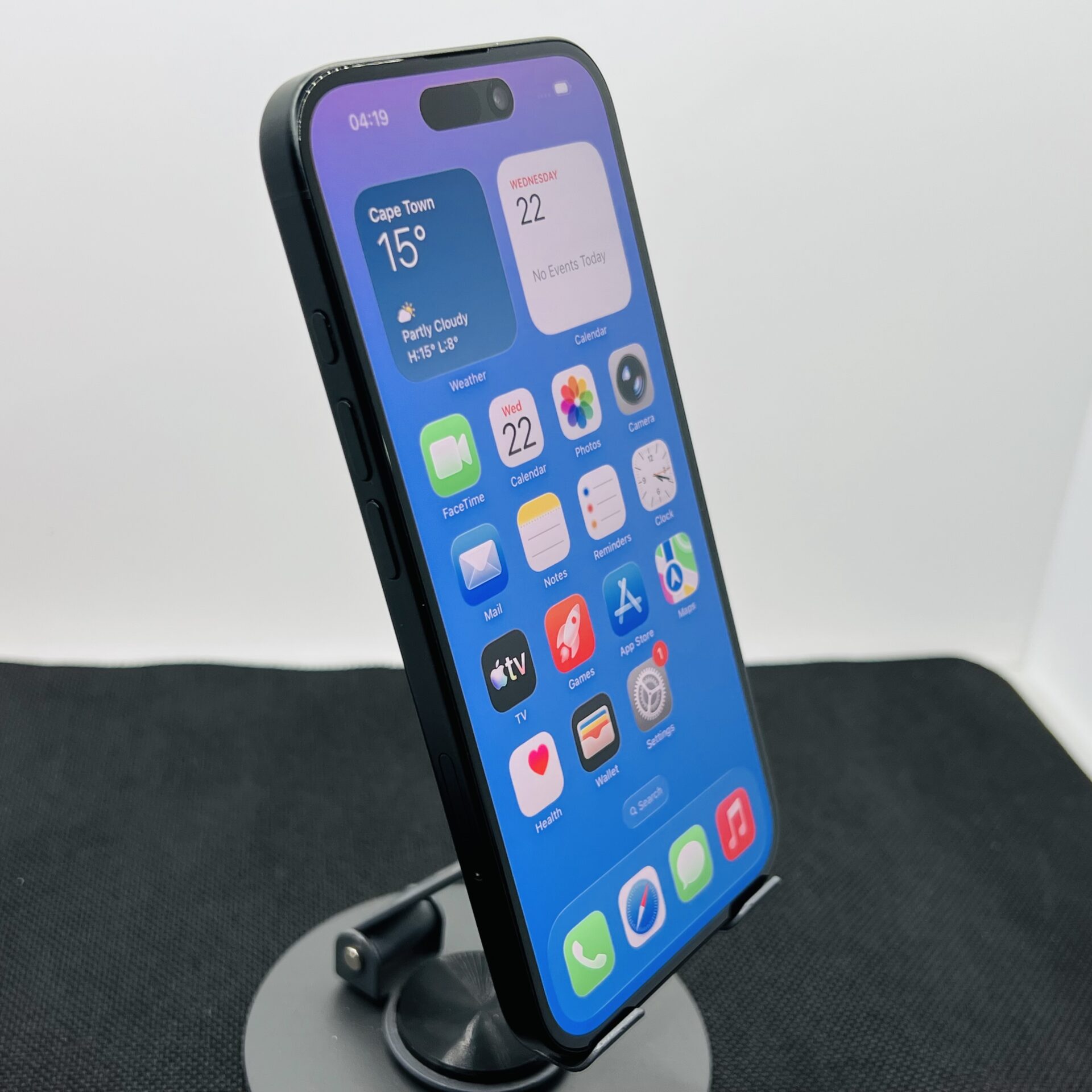 Apple iPhone 16 128GB Black (Condition: Good) - Image 3