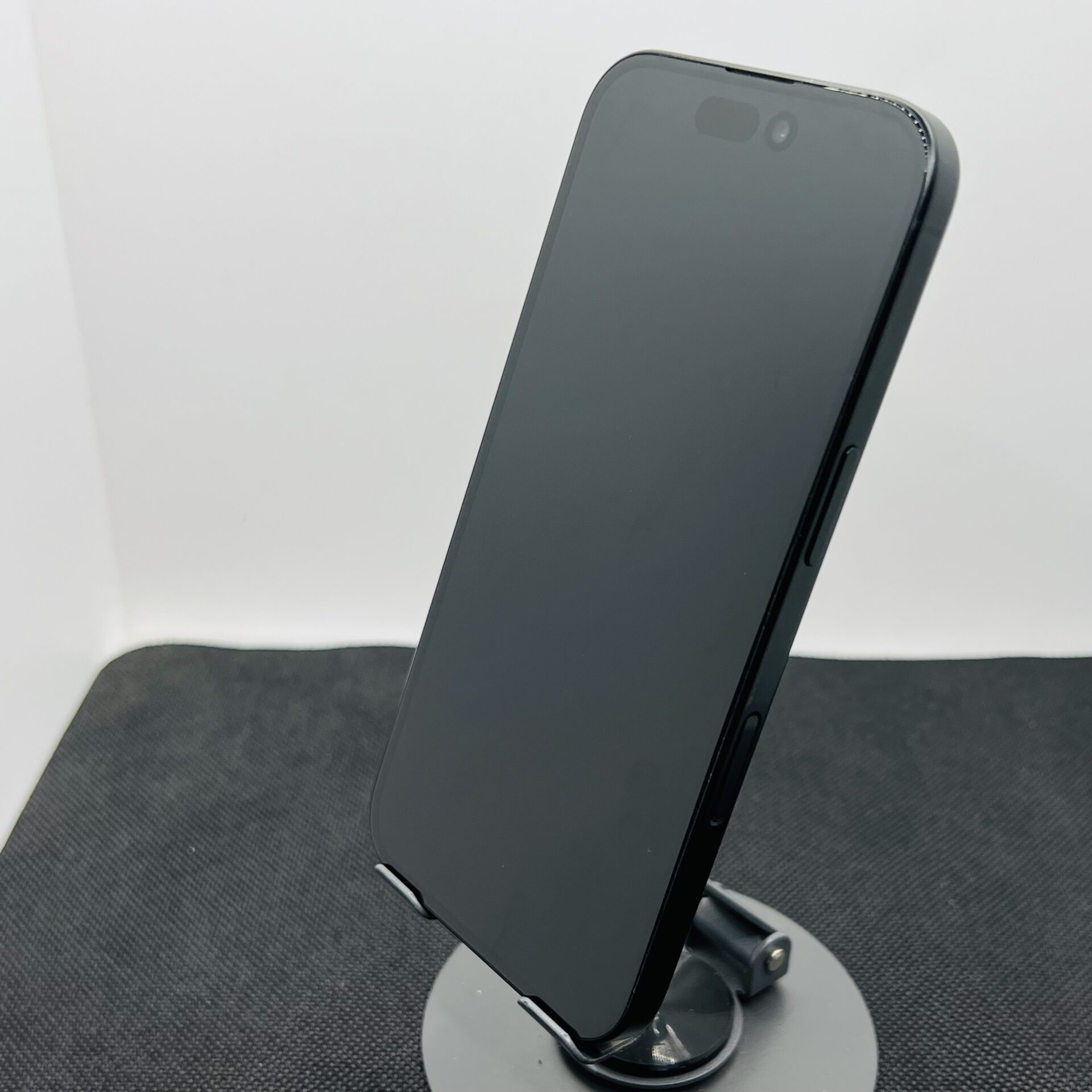 Apple iPhone 16 128GB Black (Condition: Good) - Image 7