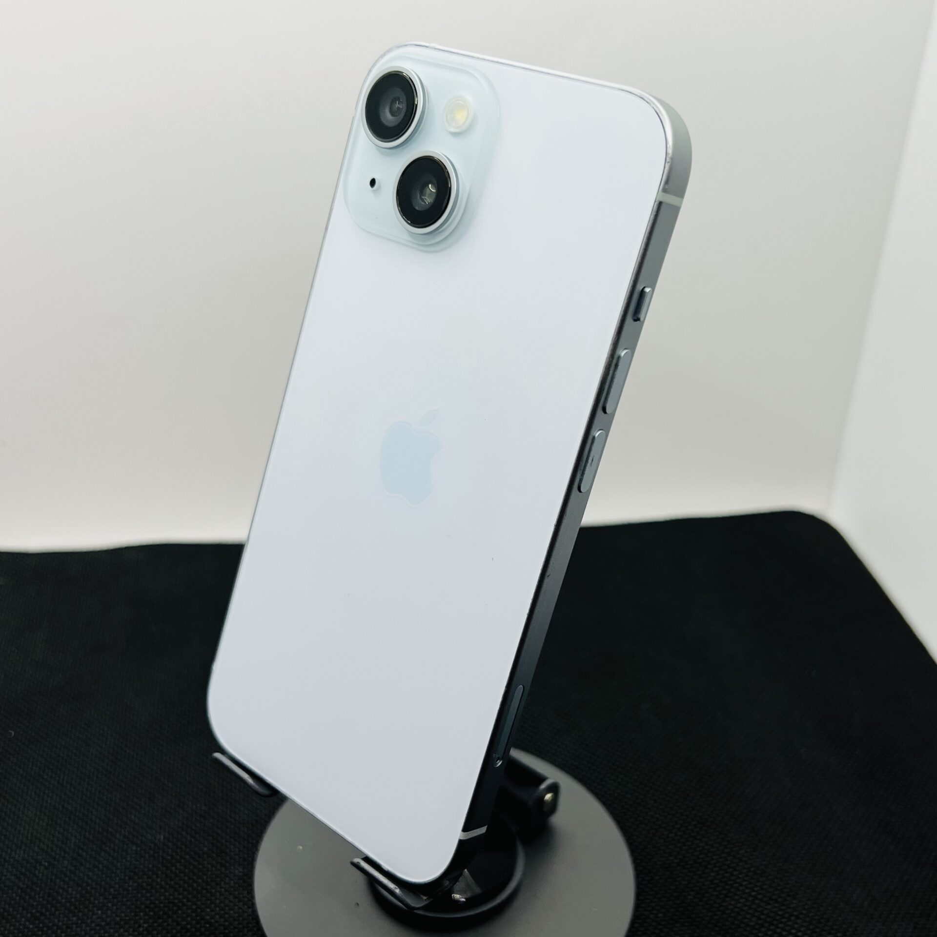 Apple iPhone 15 128GB Blue (Condition: Good) - Image 8