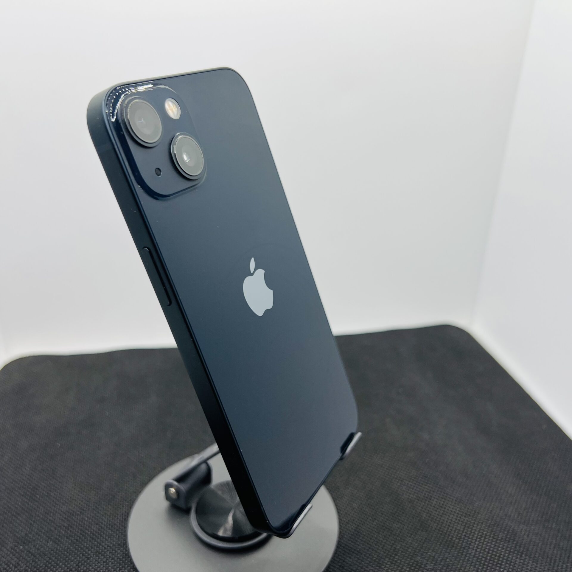 Apple iPhone 13 ミッドナイト　128GB ジャンク Apple iPhone 13 128GB Midnight (Condition: Good) | Epic Deals SA