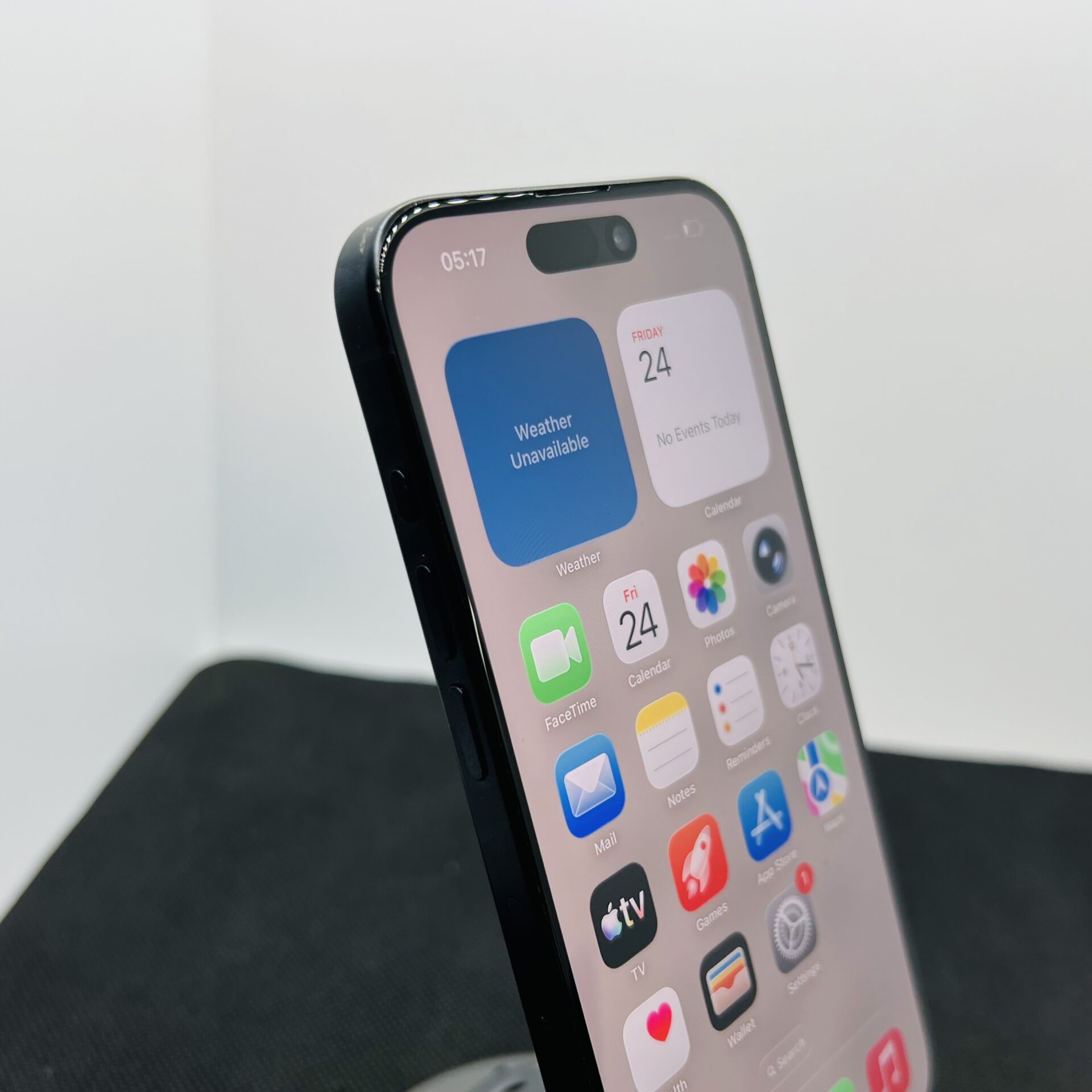 Apple iPhone 15 Pro 128GB Blue Titanium (Condition: Good) - Image 3