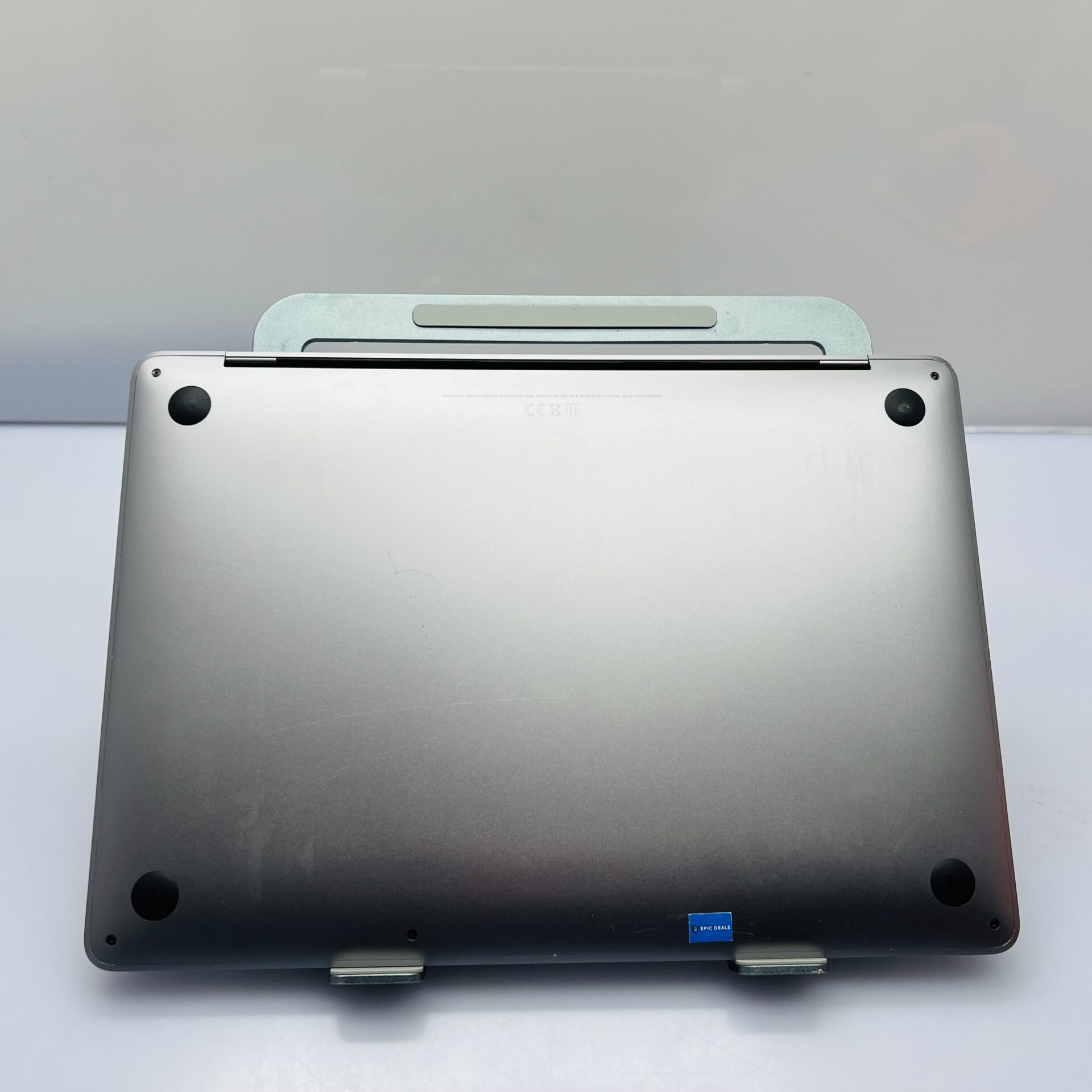 Apple MacBook Pro “M1” 13-Inch 8 CPU/ 8 GPU (2020) 16GB RAM 256GB SSD Space Gray (Condition: Good) - Image 7