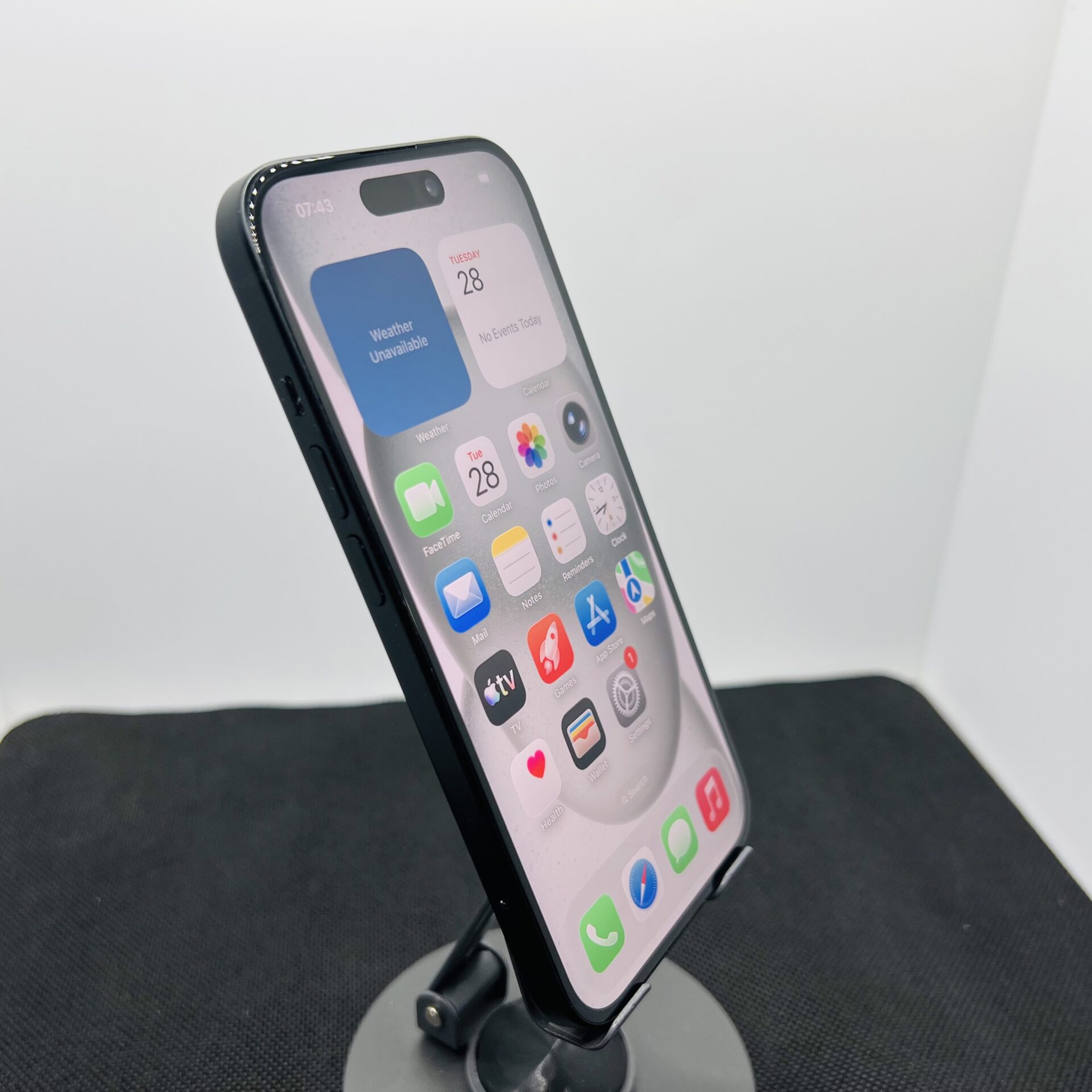 Apple iPhone 15 128GB Black (Condition: Good) - Image 3
