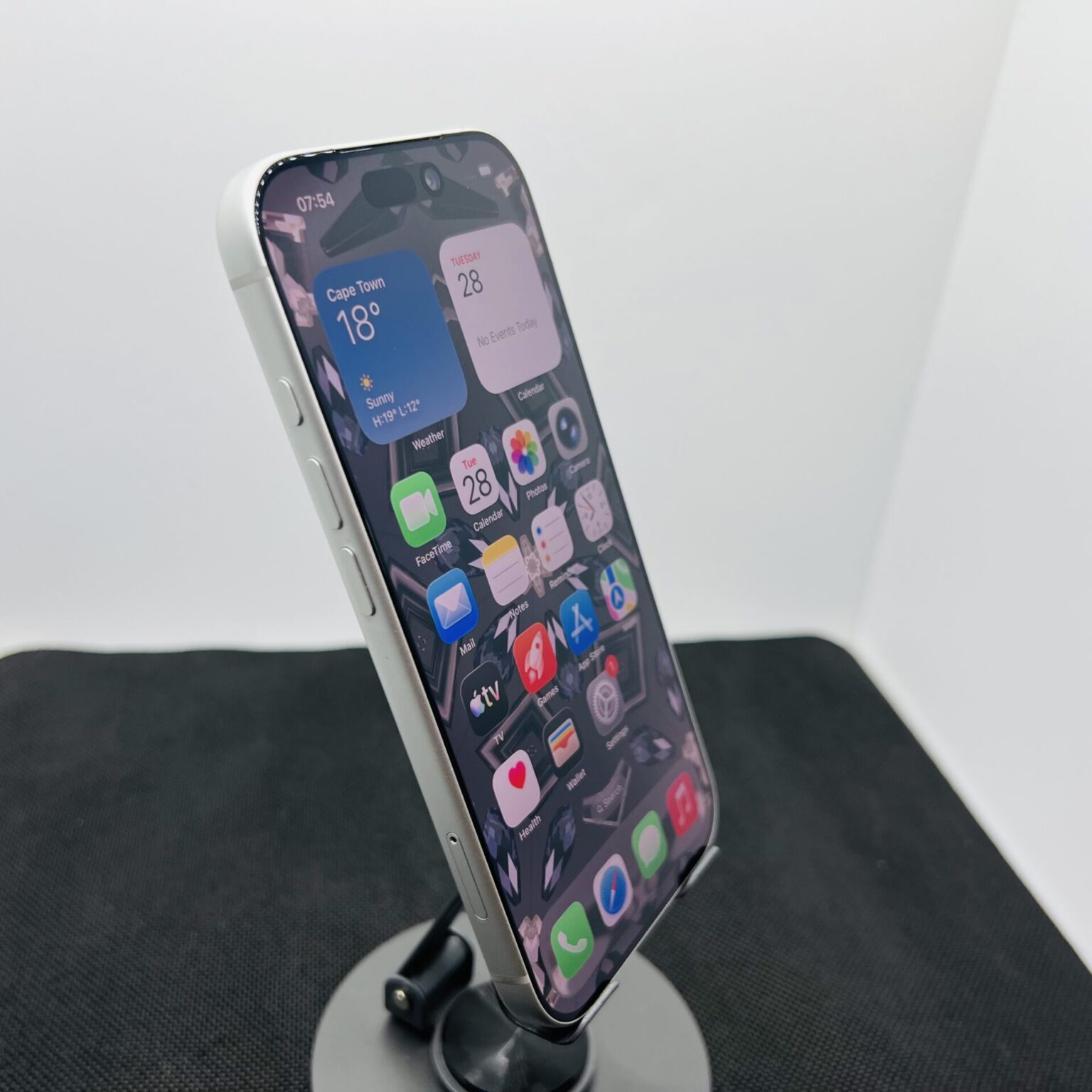 Apple IPhone 17 Pro 256GB Silver Condition Good Epic Deals SA apple-iphone-17-pro-256gb-silver-condition-good-epic-deals-sa