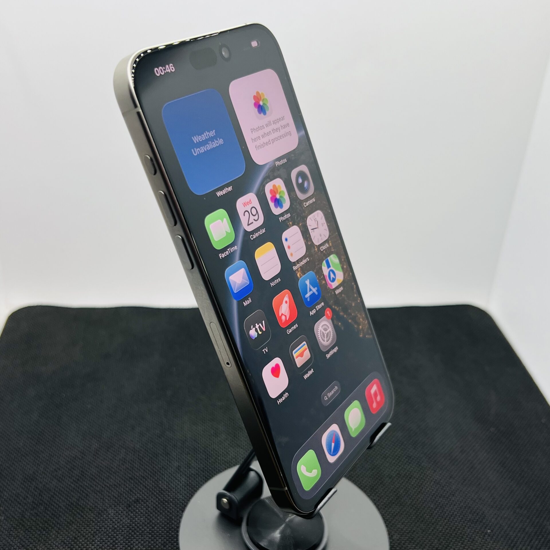 Apple iPhone 15 Pro Max 256GB Natural Titanium (Condition: Good) - Image 3