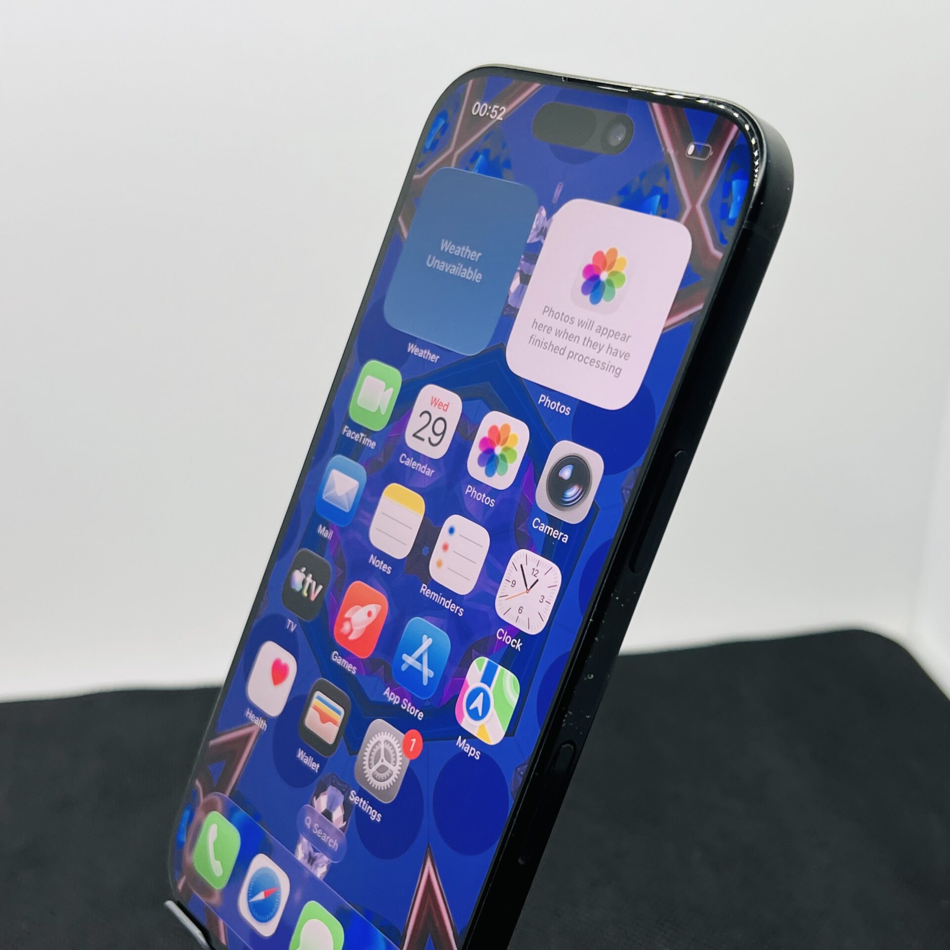 Apple iPhone 16 Pro 256GB Black Titanium (Condition: Good) - Image 4