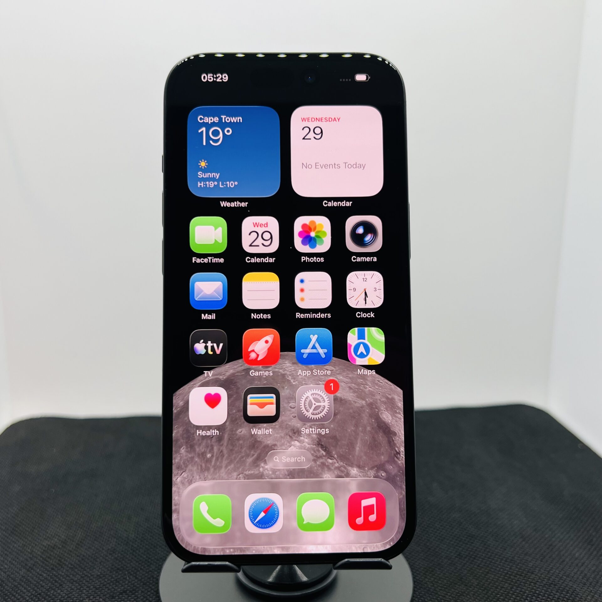 Apple iPhone 15 128GB Black (Condition: Good) - Image 2