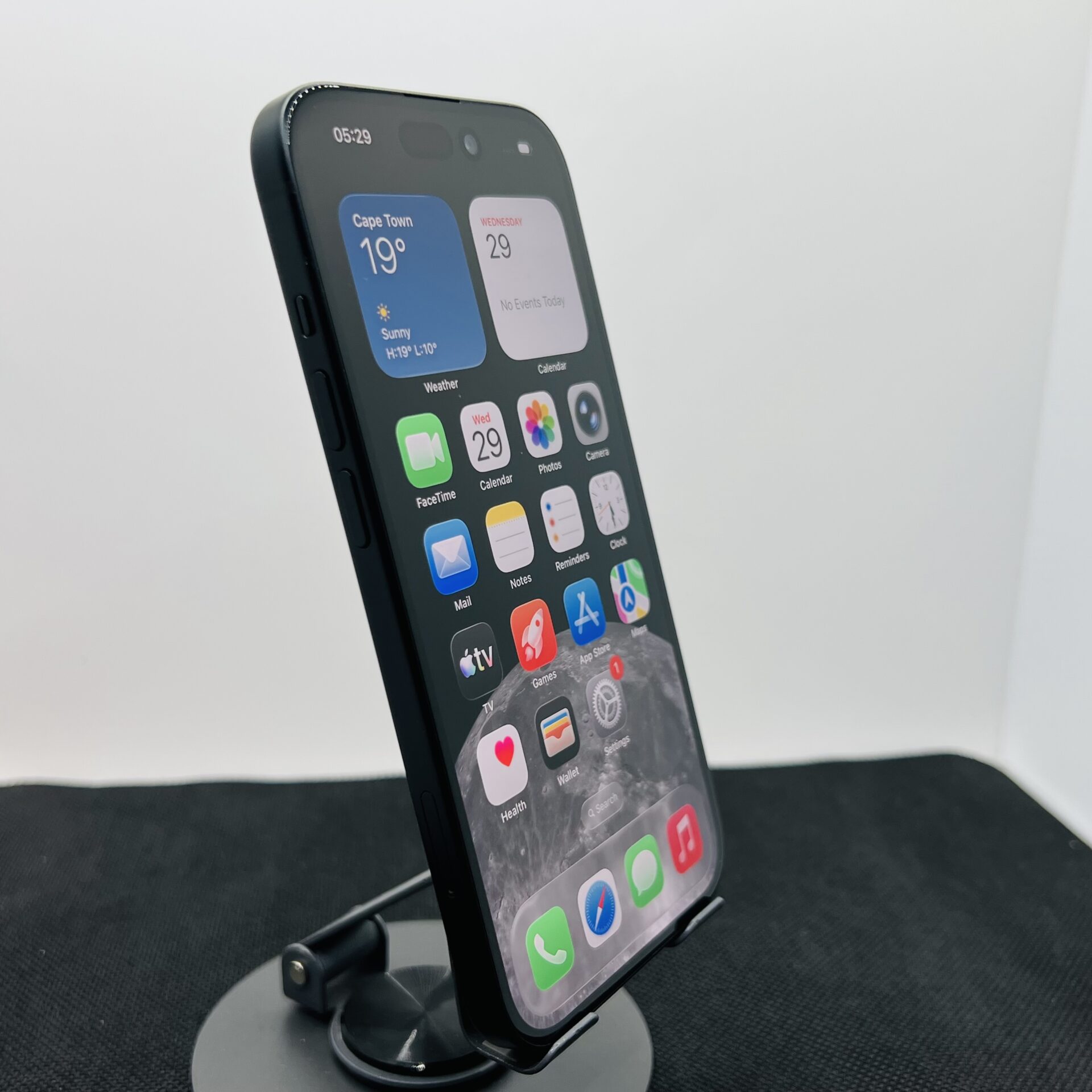Apple iPhone 15 128GB Black (Condition: Good) - Image 5