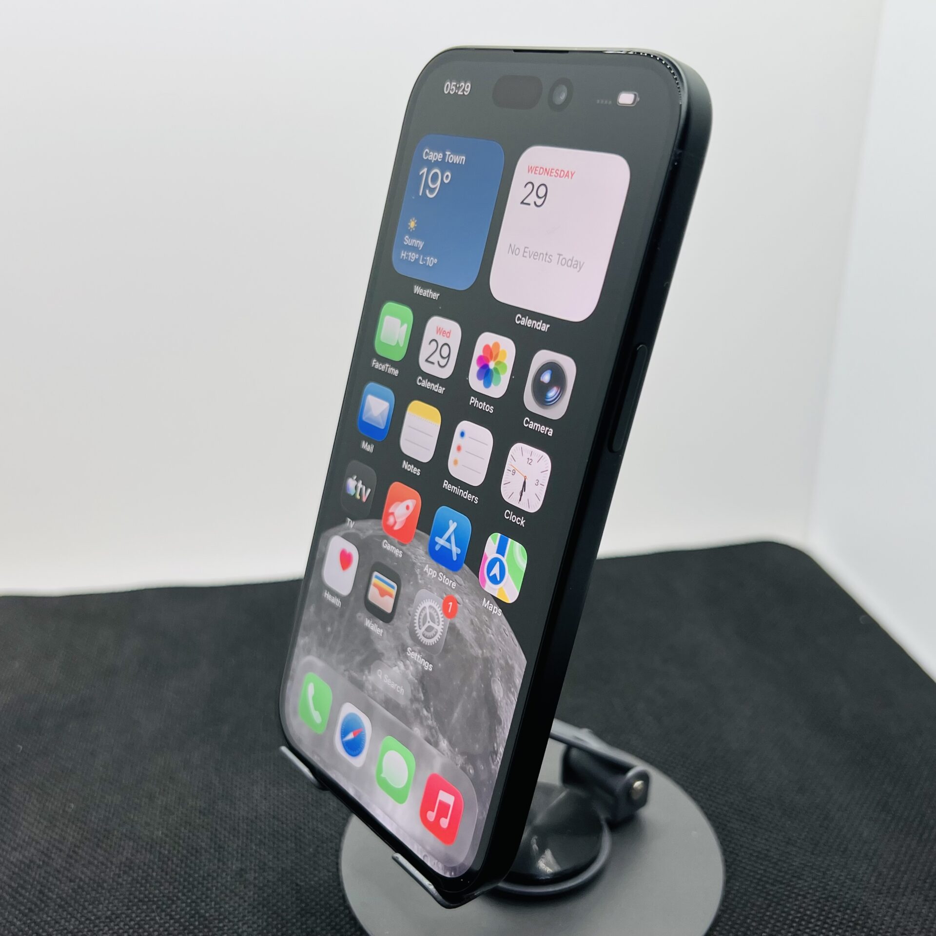 Apple iPhone 15 128GB Black (Condition: Good) - Image 3